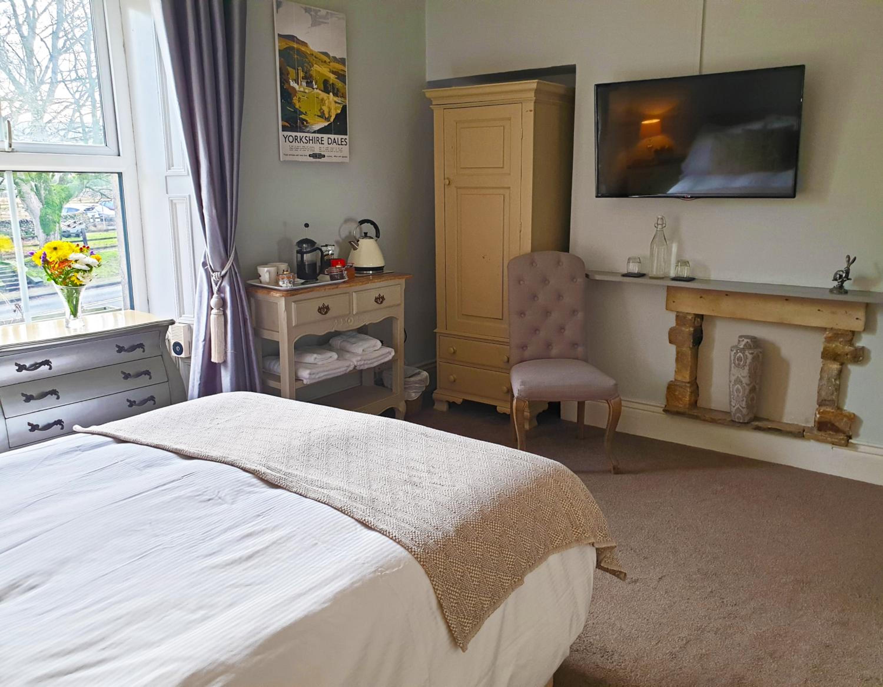 The Clarendon Country Pub with rooms