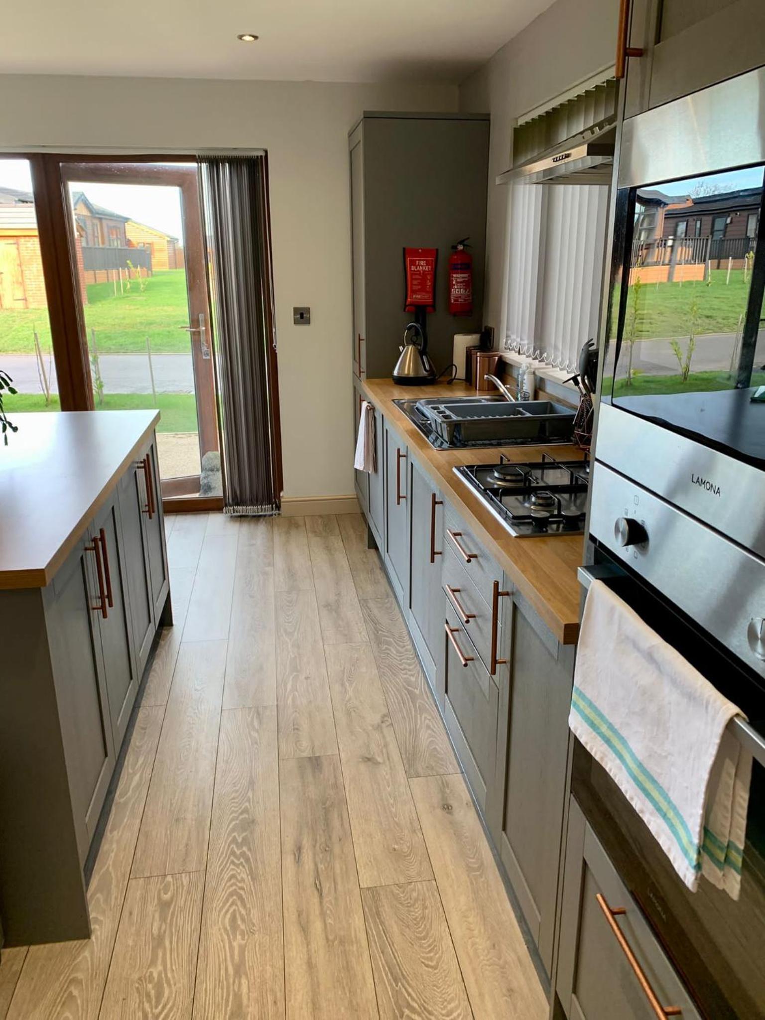31 Cherry East Riding of Yorkshire Hot Tub & Fishing view 3
