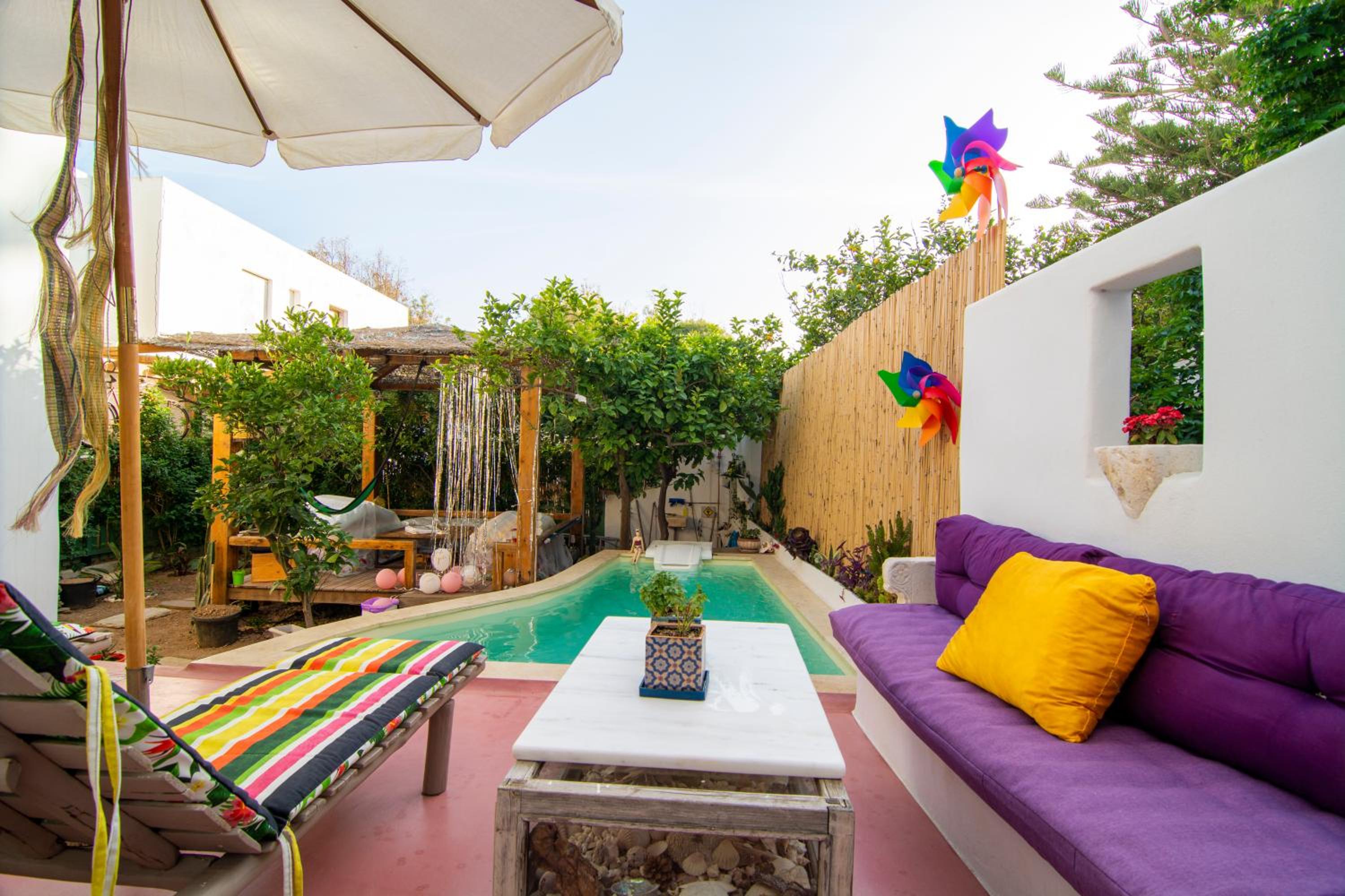 Quartano Paros Residence