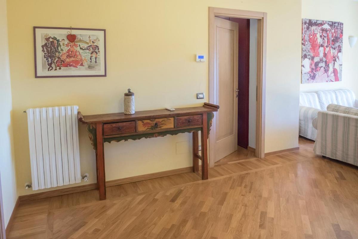 S34 - Sirolo, quadrilocale in centro arredato con gusto view 5