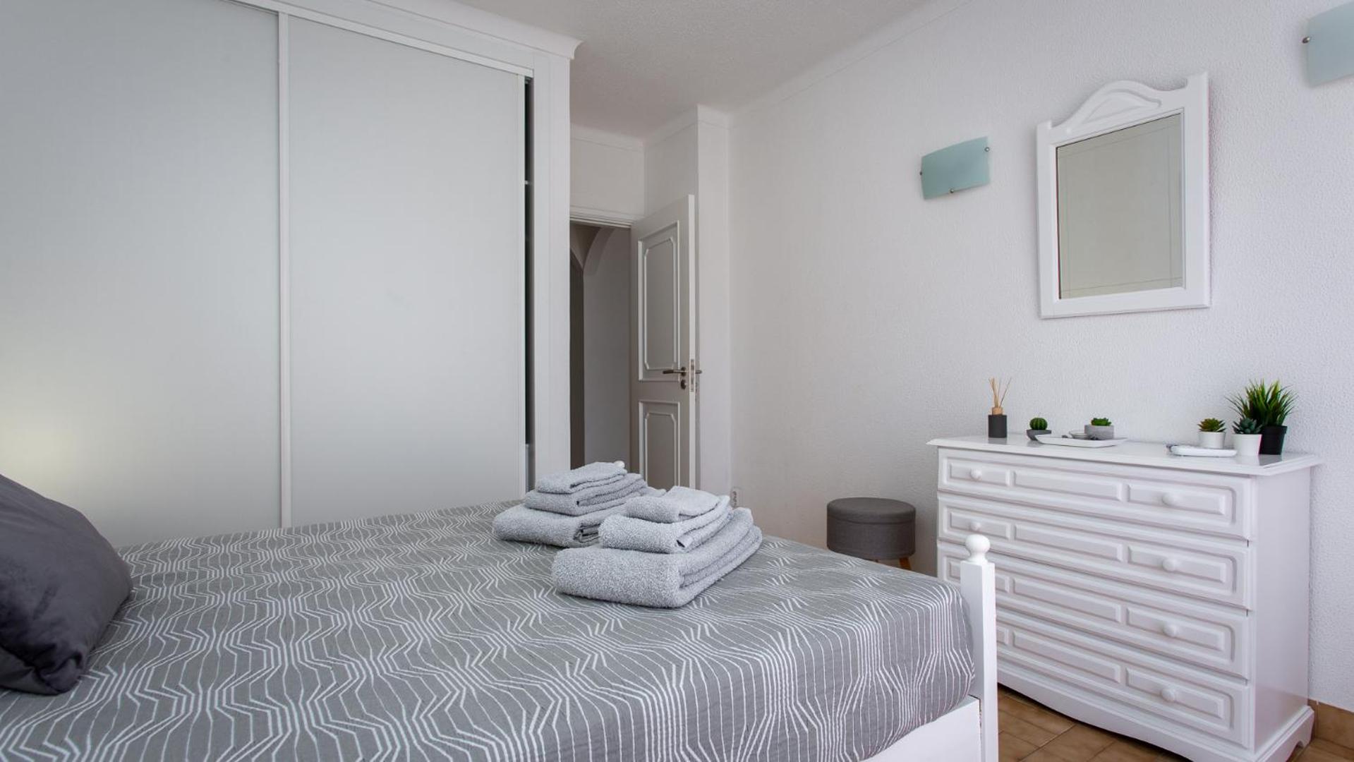 2BD Apartment in Alagoa Beach by LovelyStay view 3
