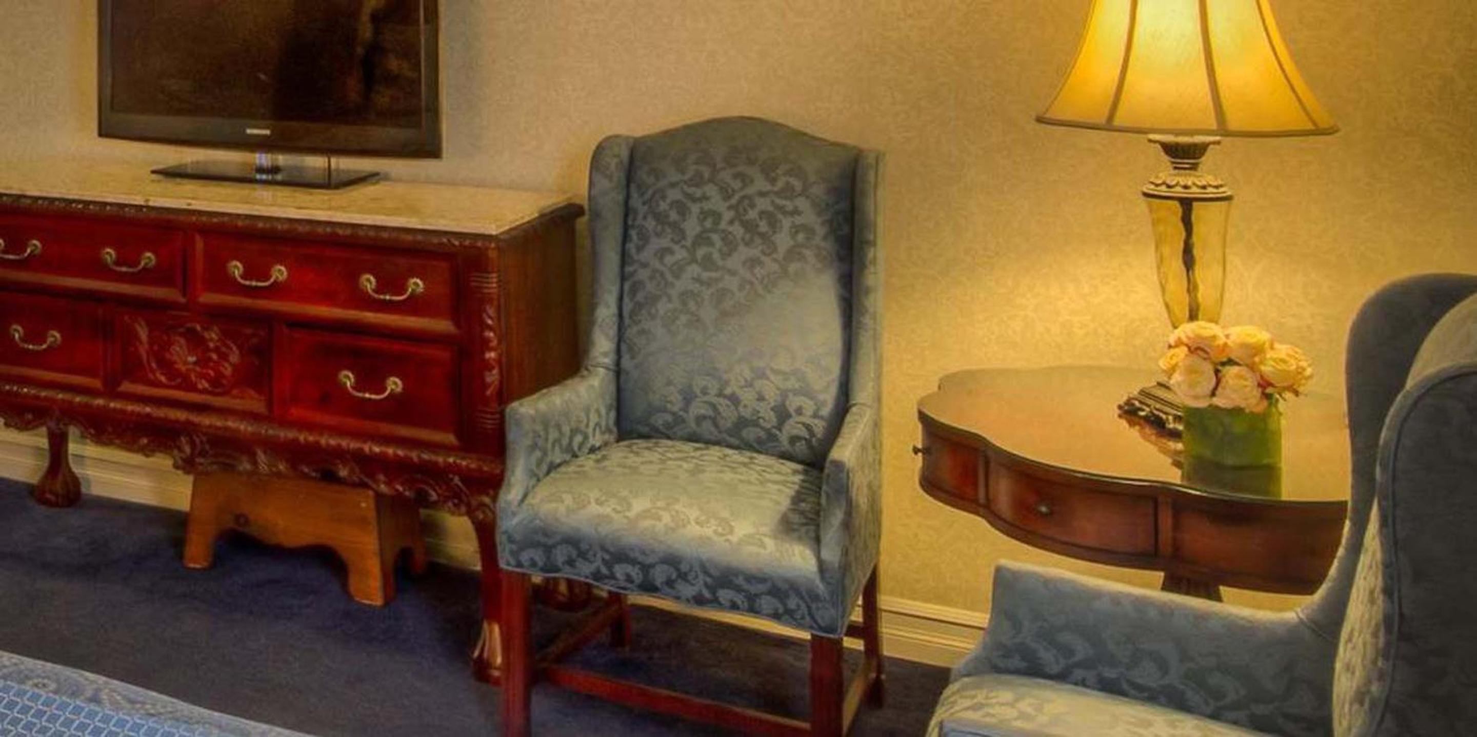 Red Coach Inn