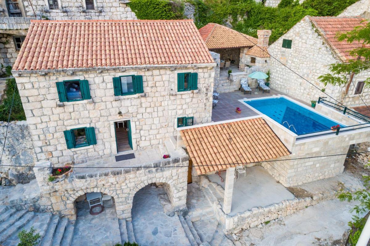 Villa Luciana view 2