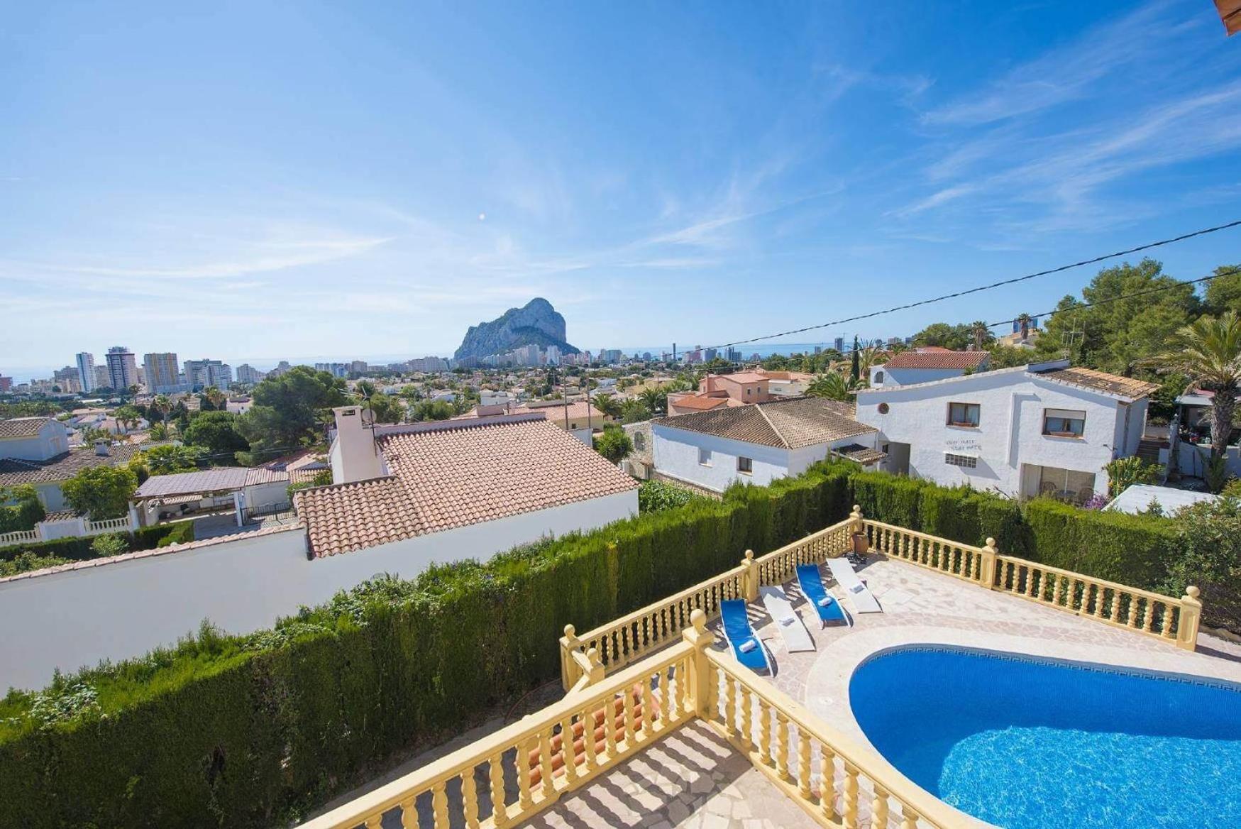 Villa Cactus - PlusHolidays view 2
