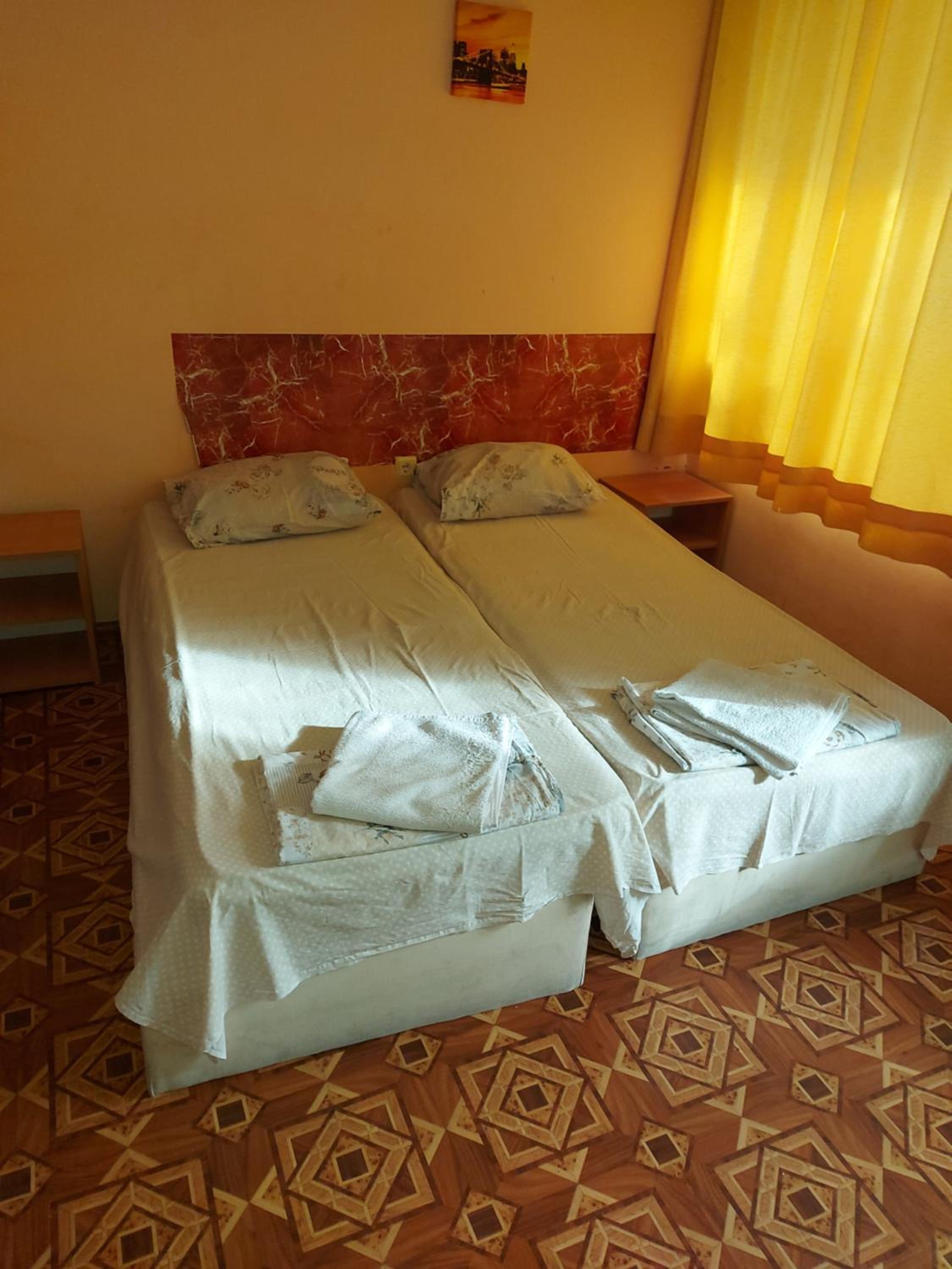 Studio and 1bedroom apartment Burgas - Economy