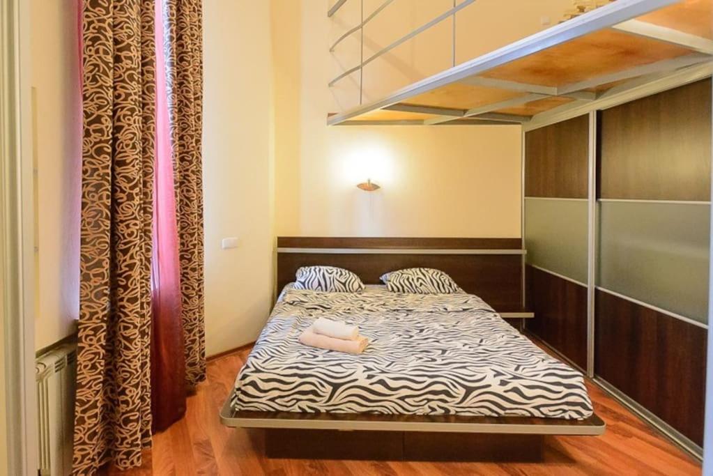 Comfortable Apartment on Mikhaylovskiy lane view 4