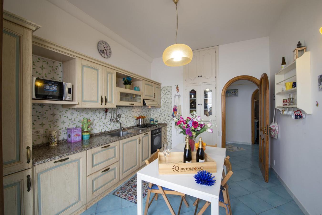 House in the center at 250mt from the beach with a private parking photo 2