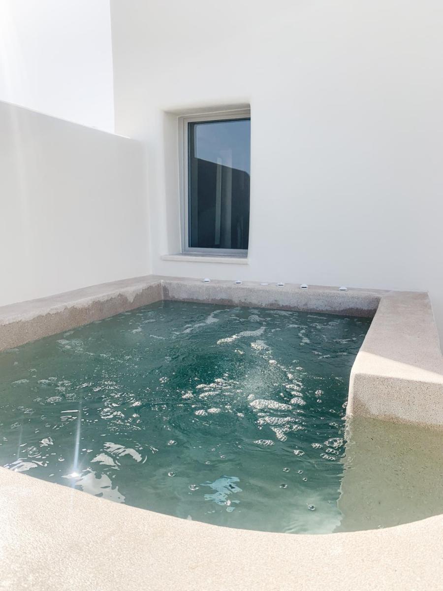 Jacuzzi