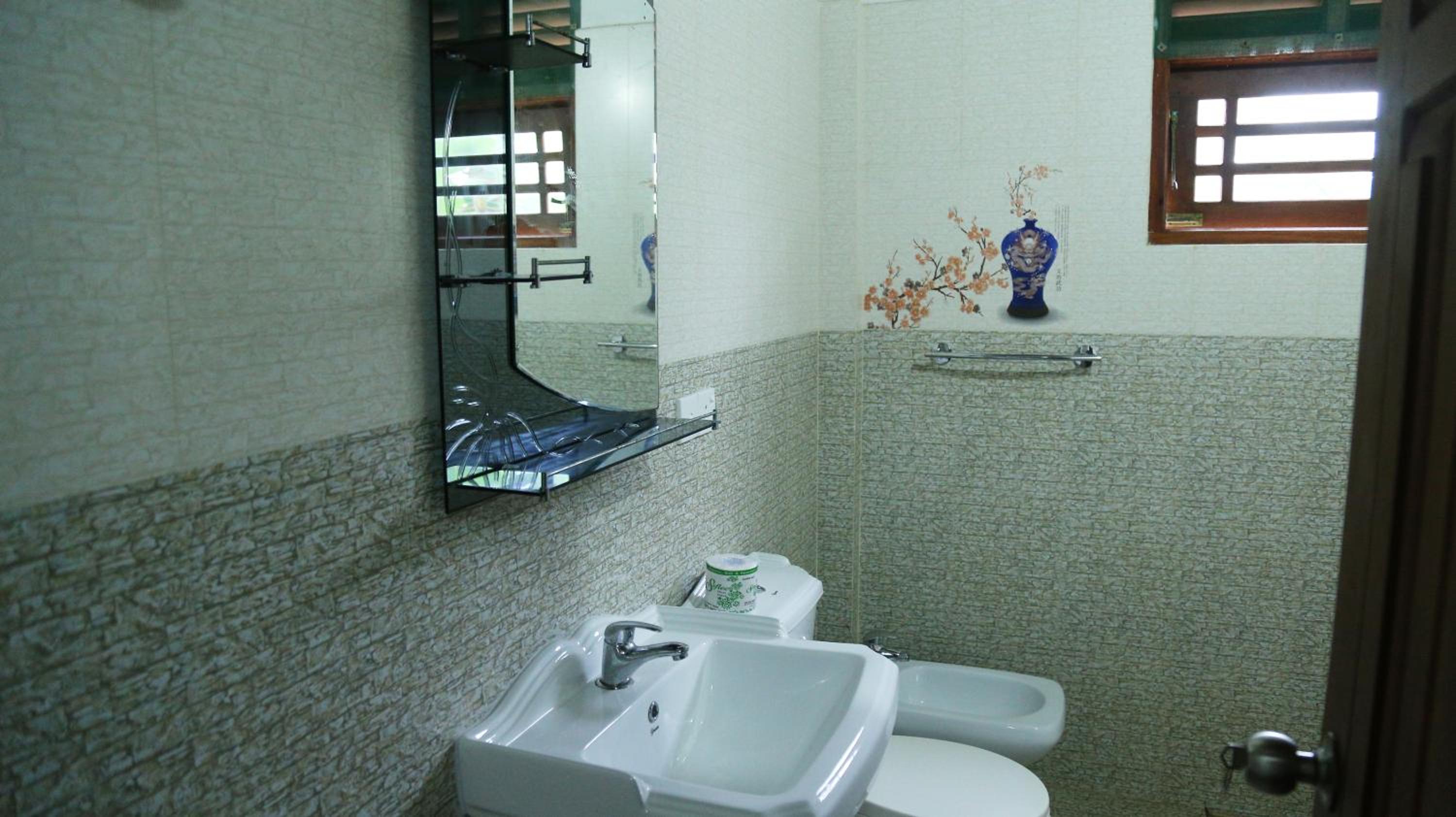 Raskin Apartments