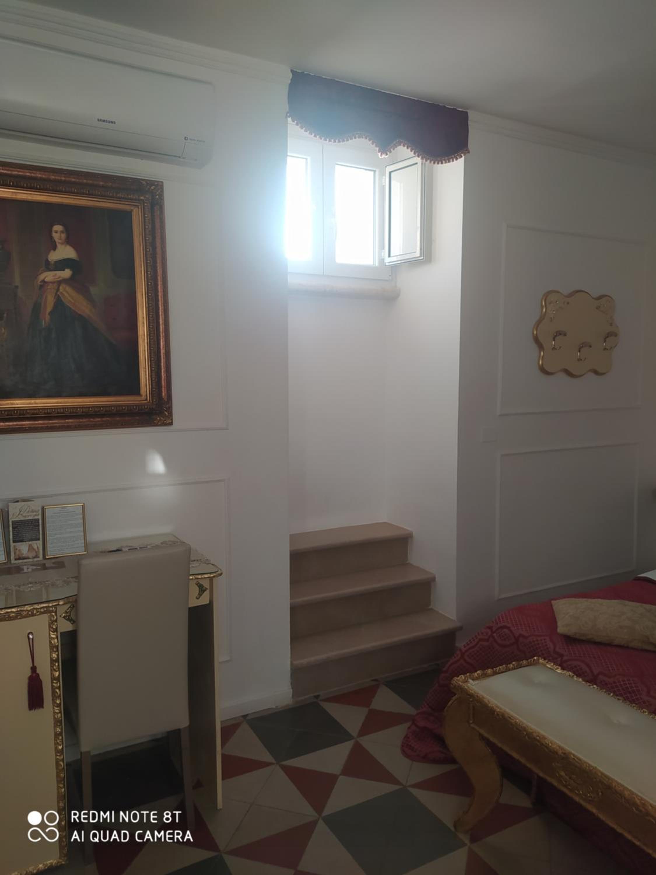 DONNA LUCREZIA b&b Boutique Hotel Style - RELAX & BUSINESS STAY
