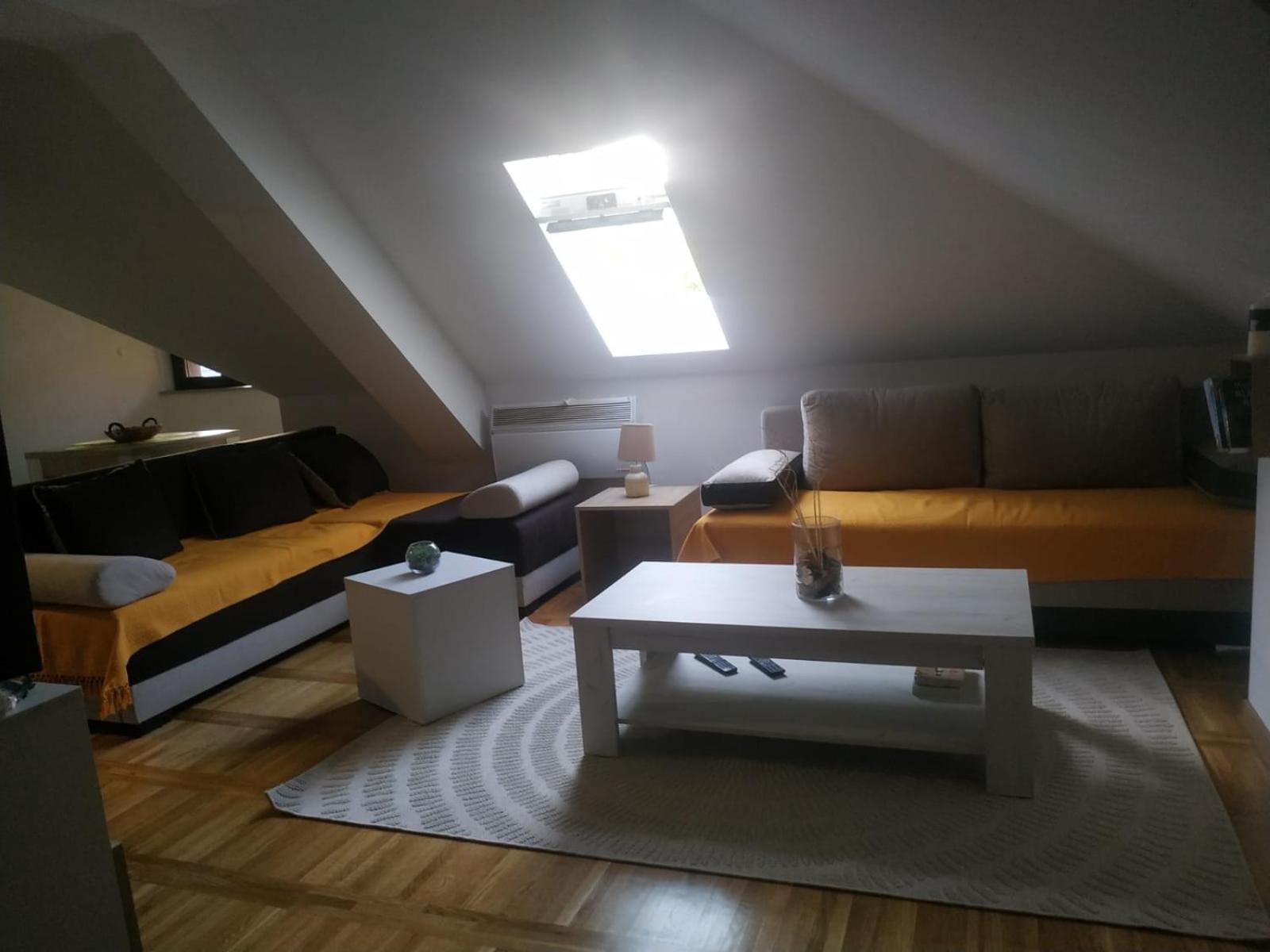 Apartman Pahulja view 2