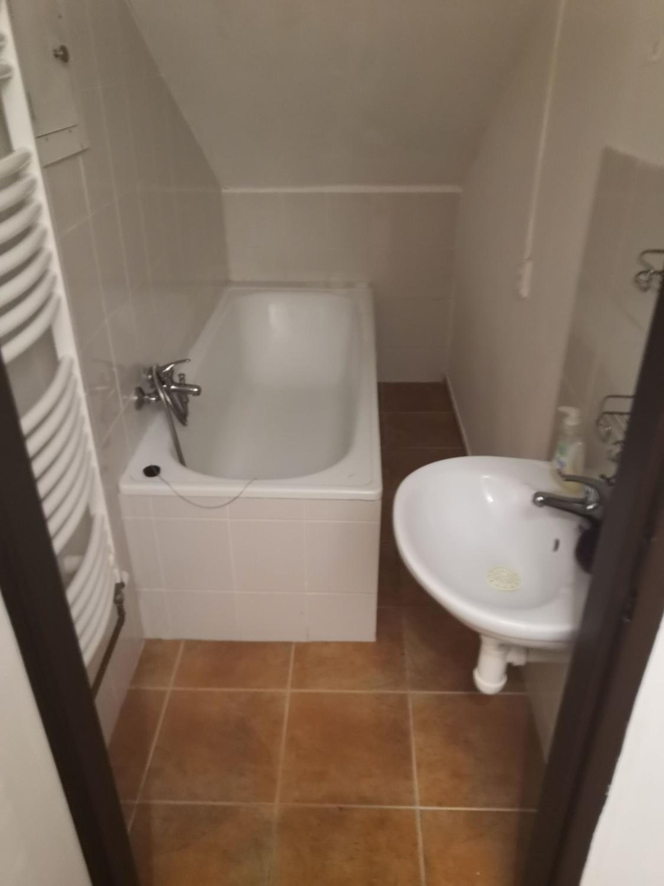 Economy flat 18 minutes from Vaclavske namesti