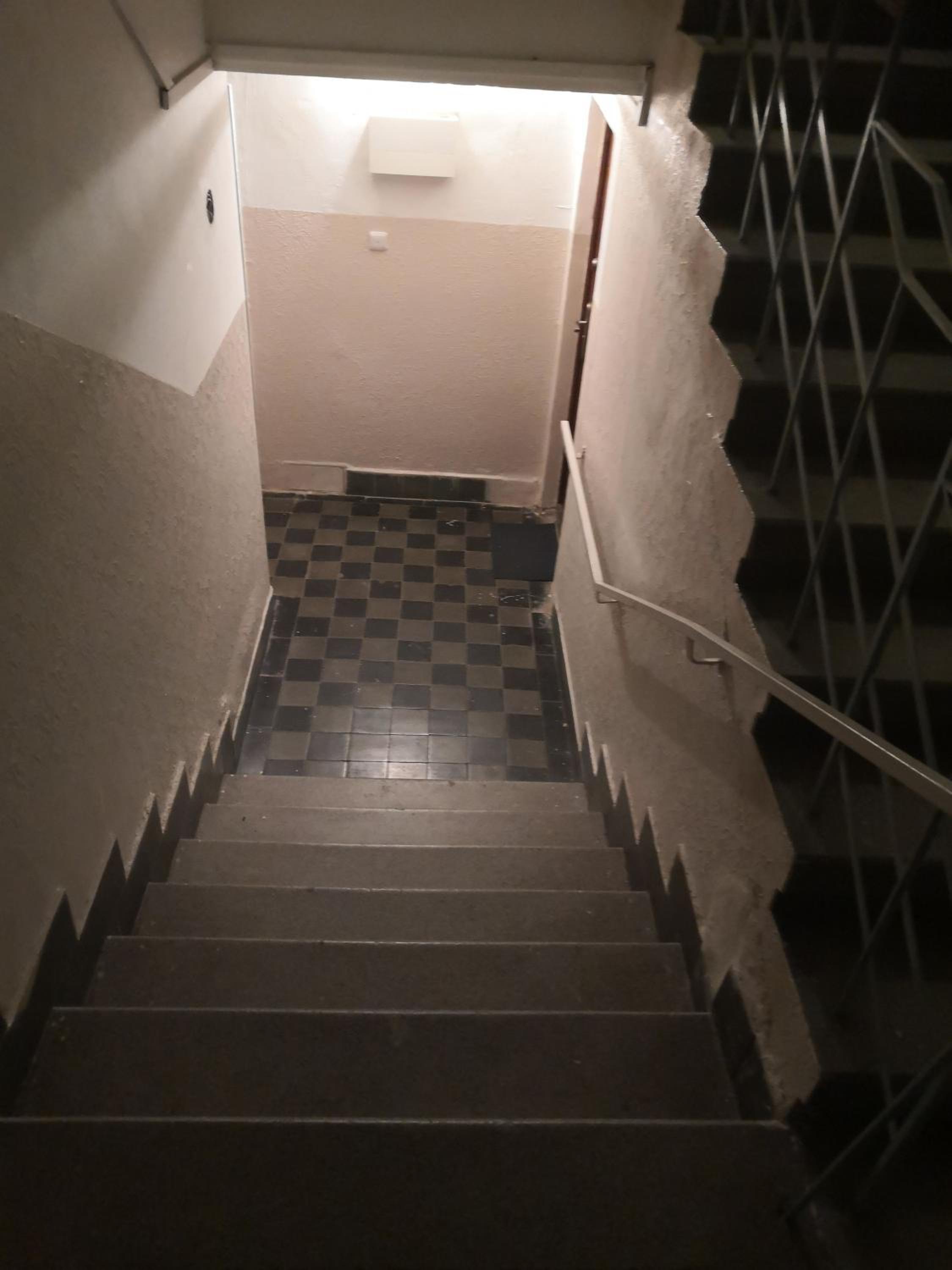 Economy flat 18 minutes from Vaclavske namesti