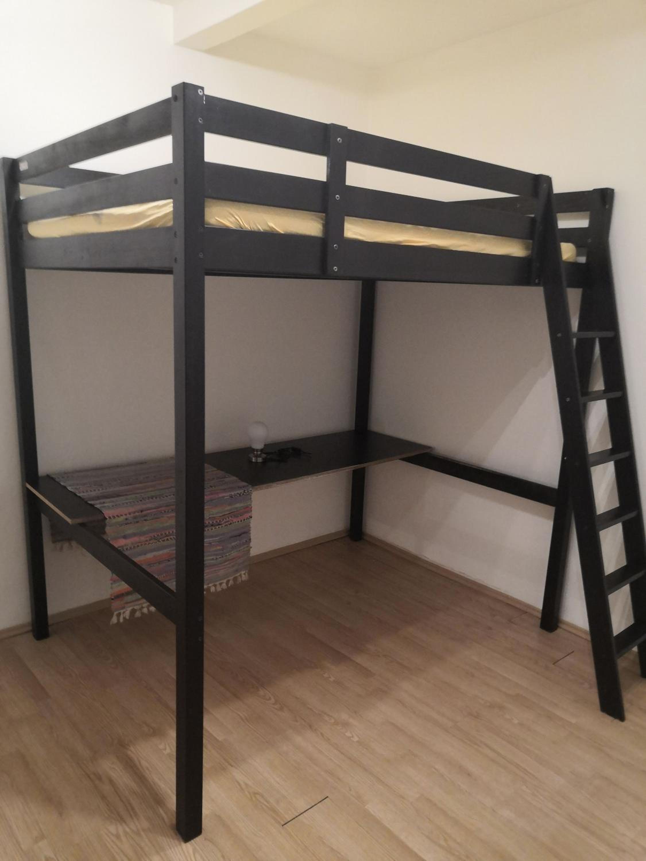 Economy flat 18 minutes from Vaclavske namesti