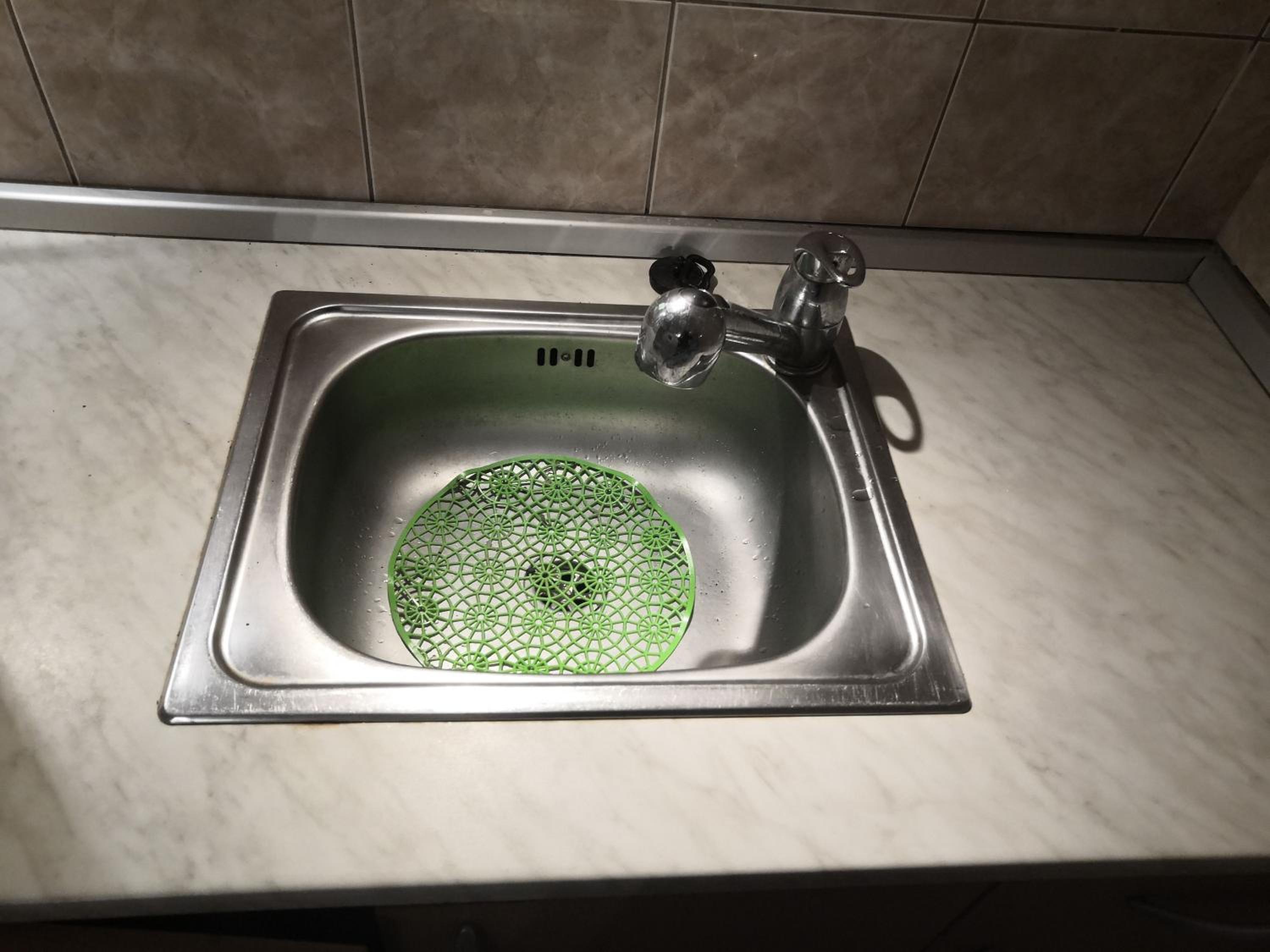 Economy flat 18 minutes from Vaclavske namesti