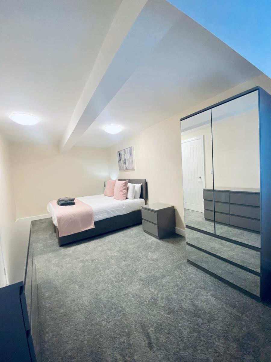 Seaview Luxury Apartments view 5