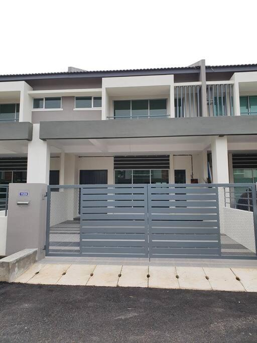 Yong Guesthouse photo 1