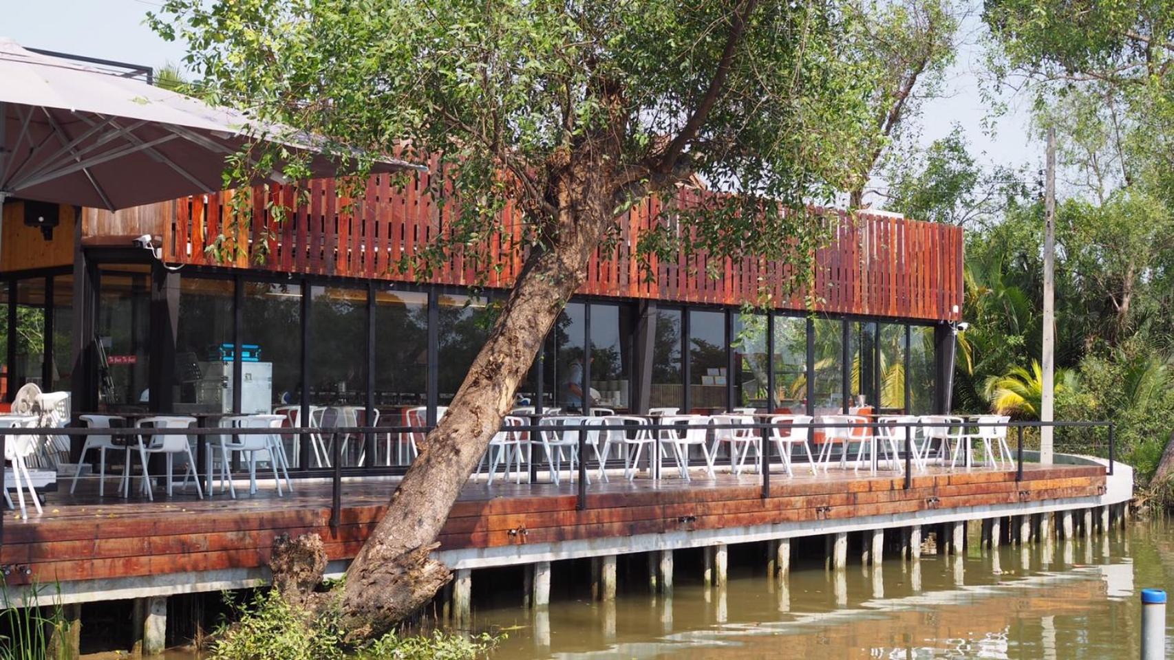 The Grace Amphawa