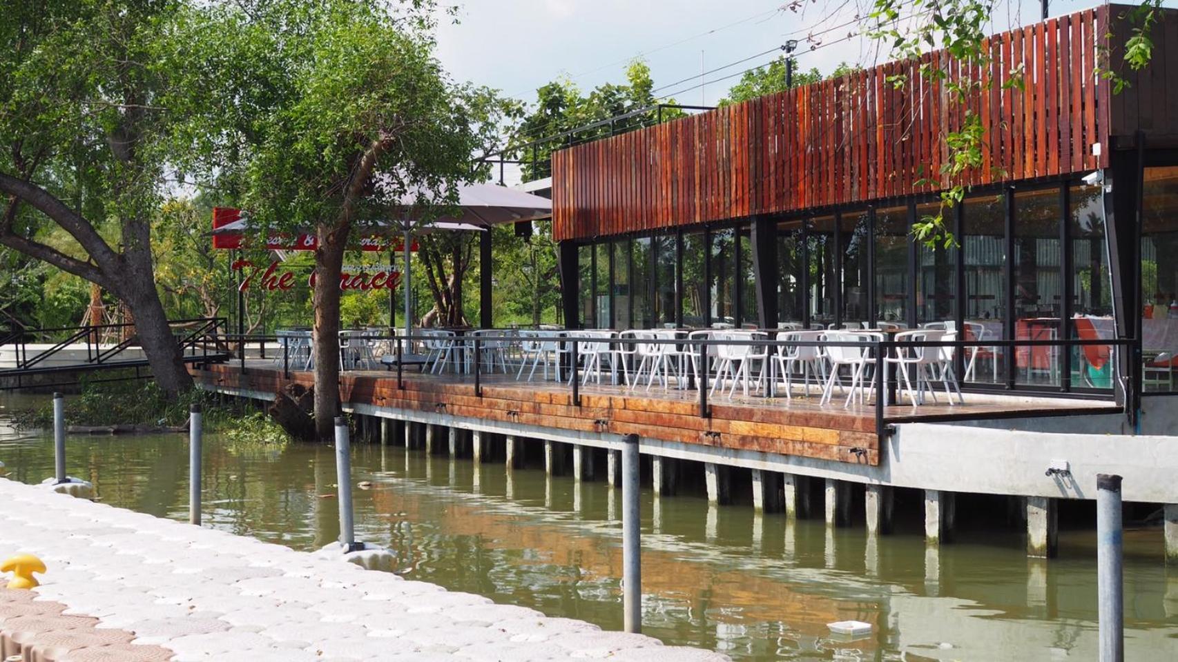 The Grace Amphawa