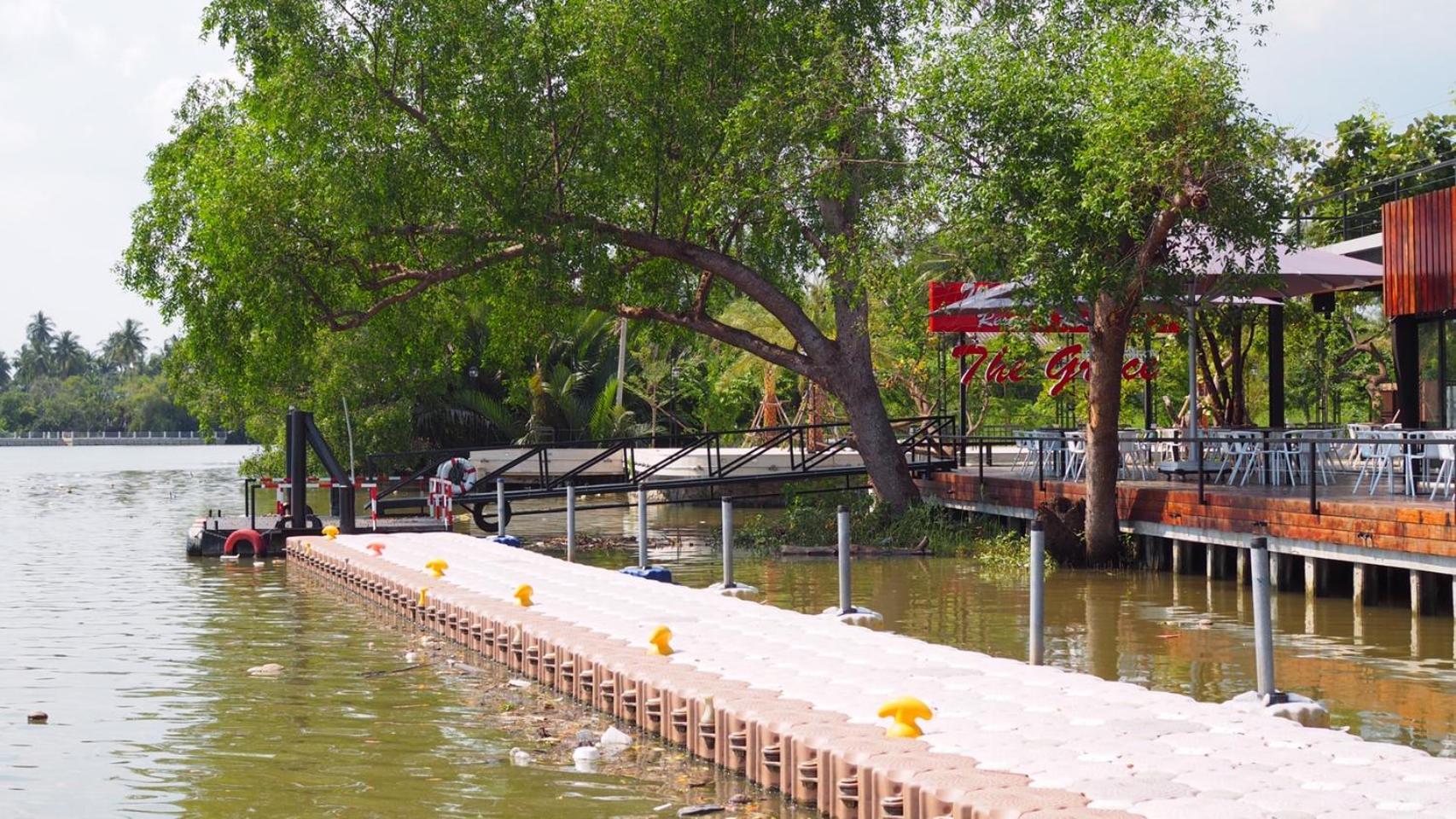 The Grace Amphawa
