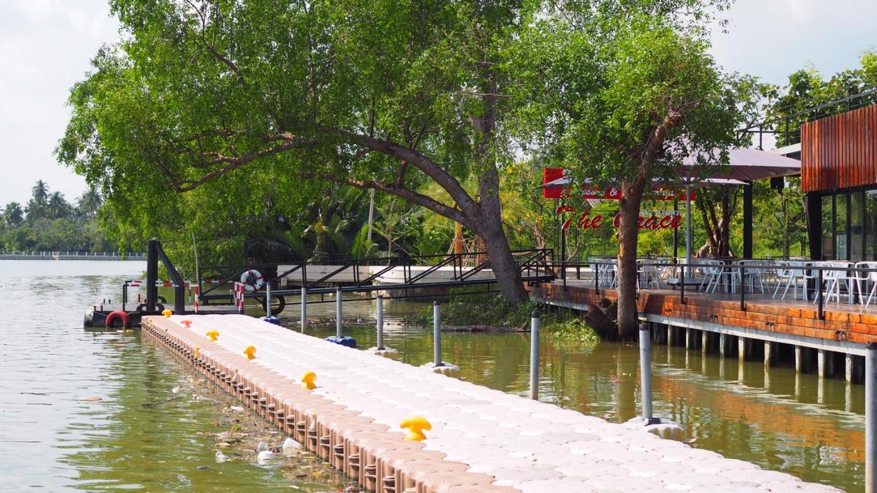 The Grace Amphawa