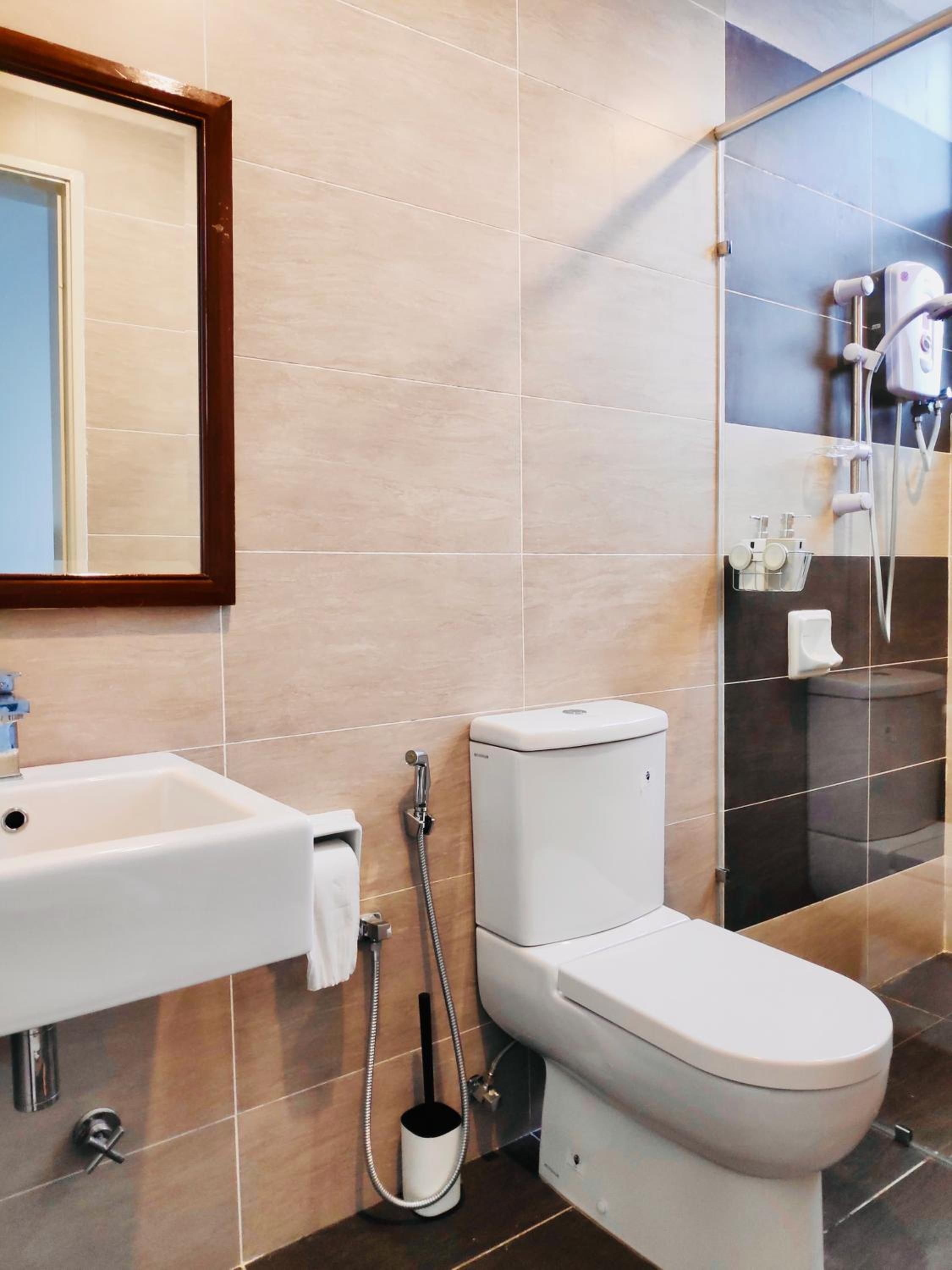 Friends & Family Apartment at Midhill Genting 8pax Free WiFi photo 4