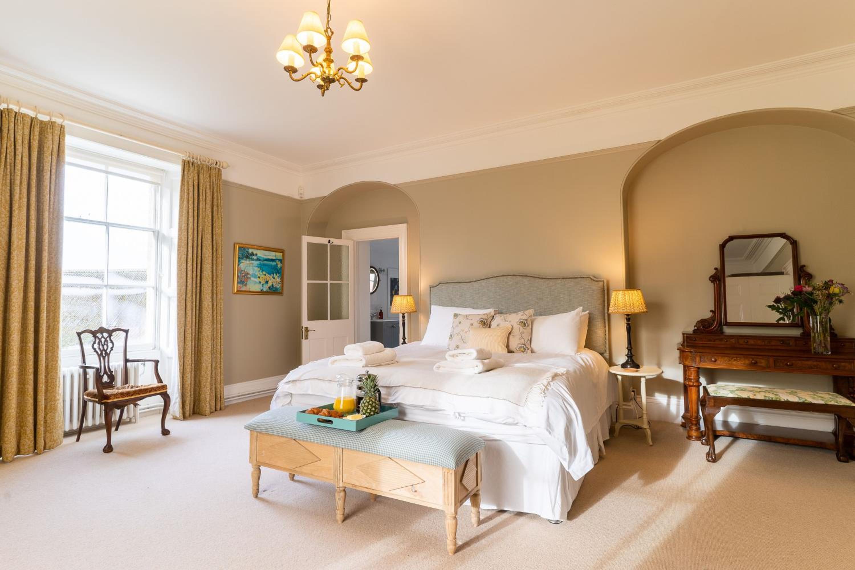 Holly House, Sleeps 15, North Norfolk