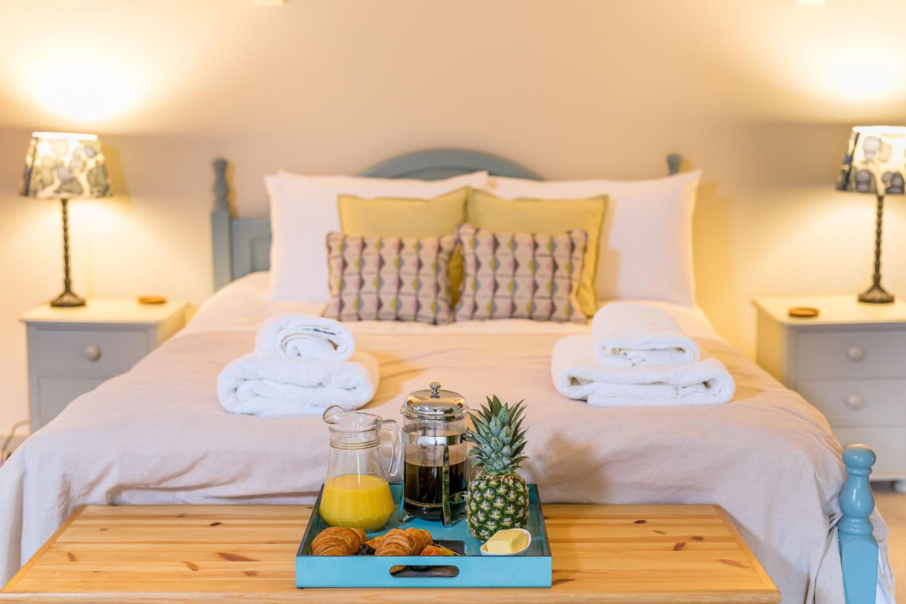Holly House, Sleeps 15, North Norfolk
