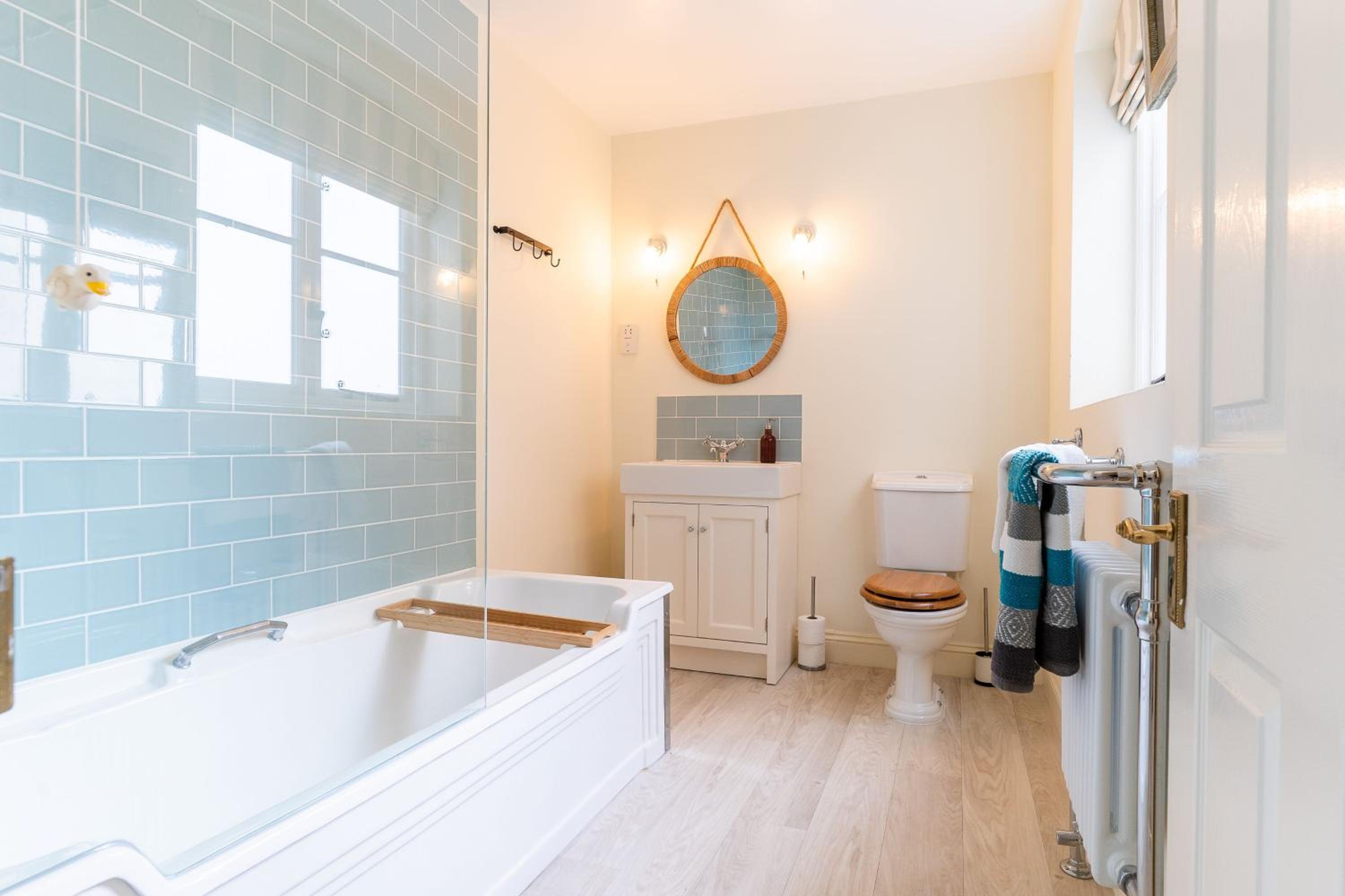 Holly House, Sleeps 15, North Norfolk