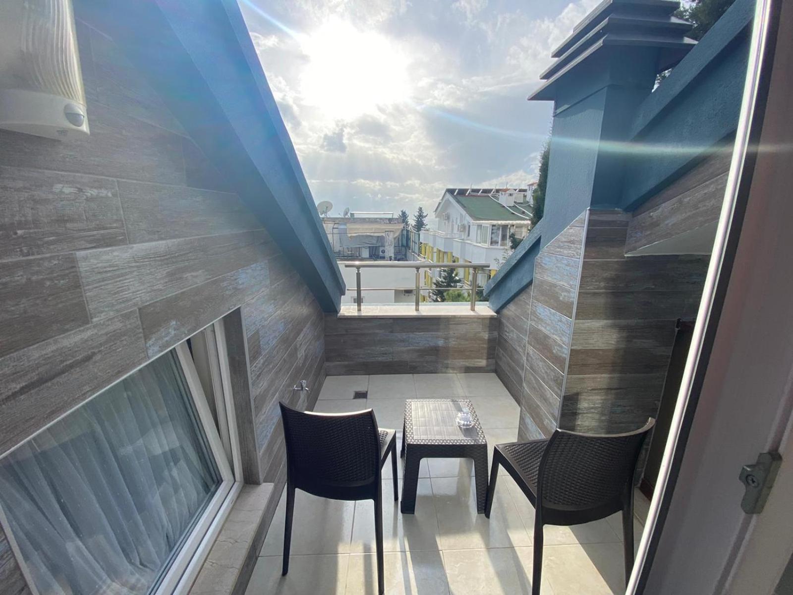 Elanis Suites - Image 15