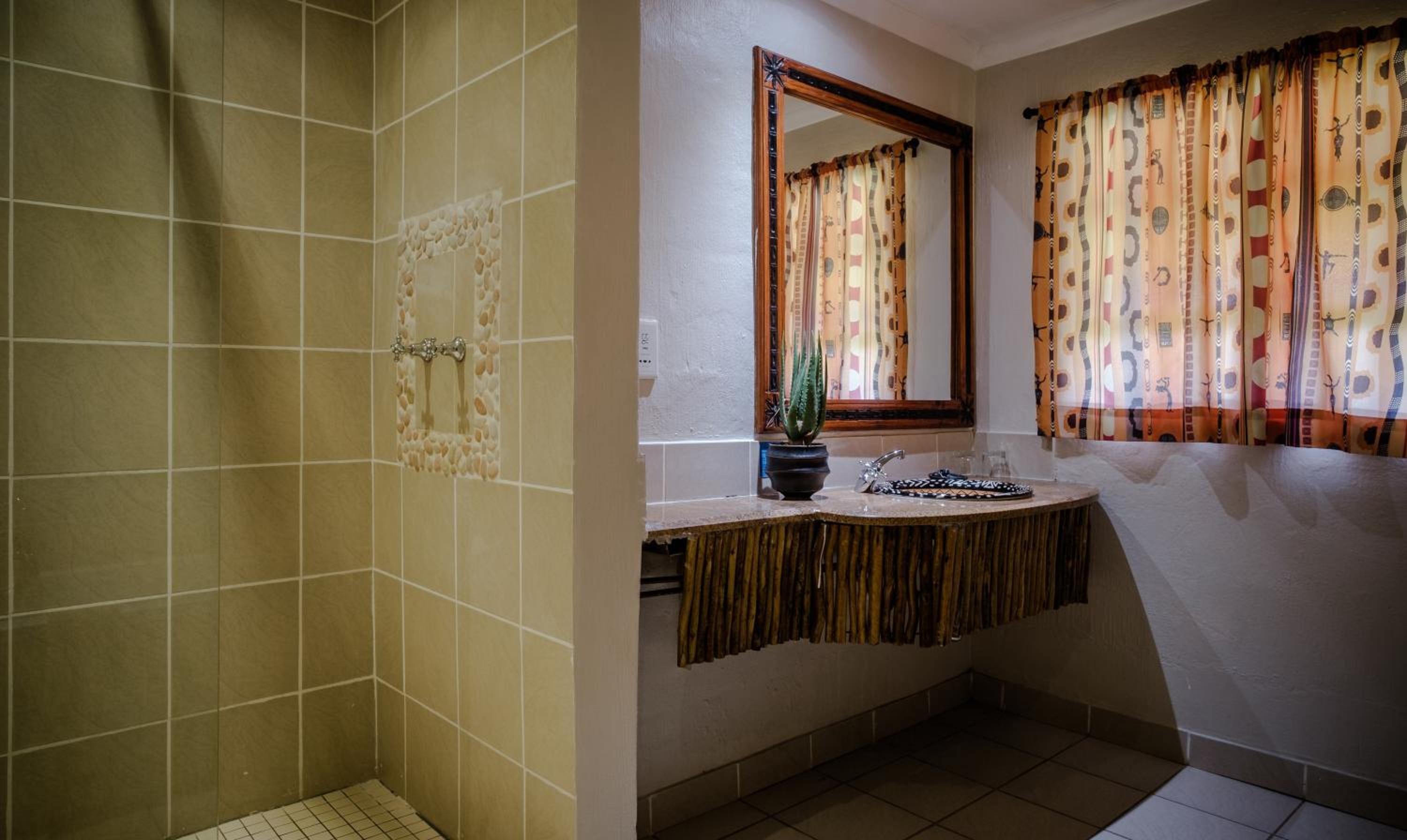 Chobe Marina Lodge