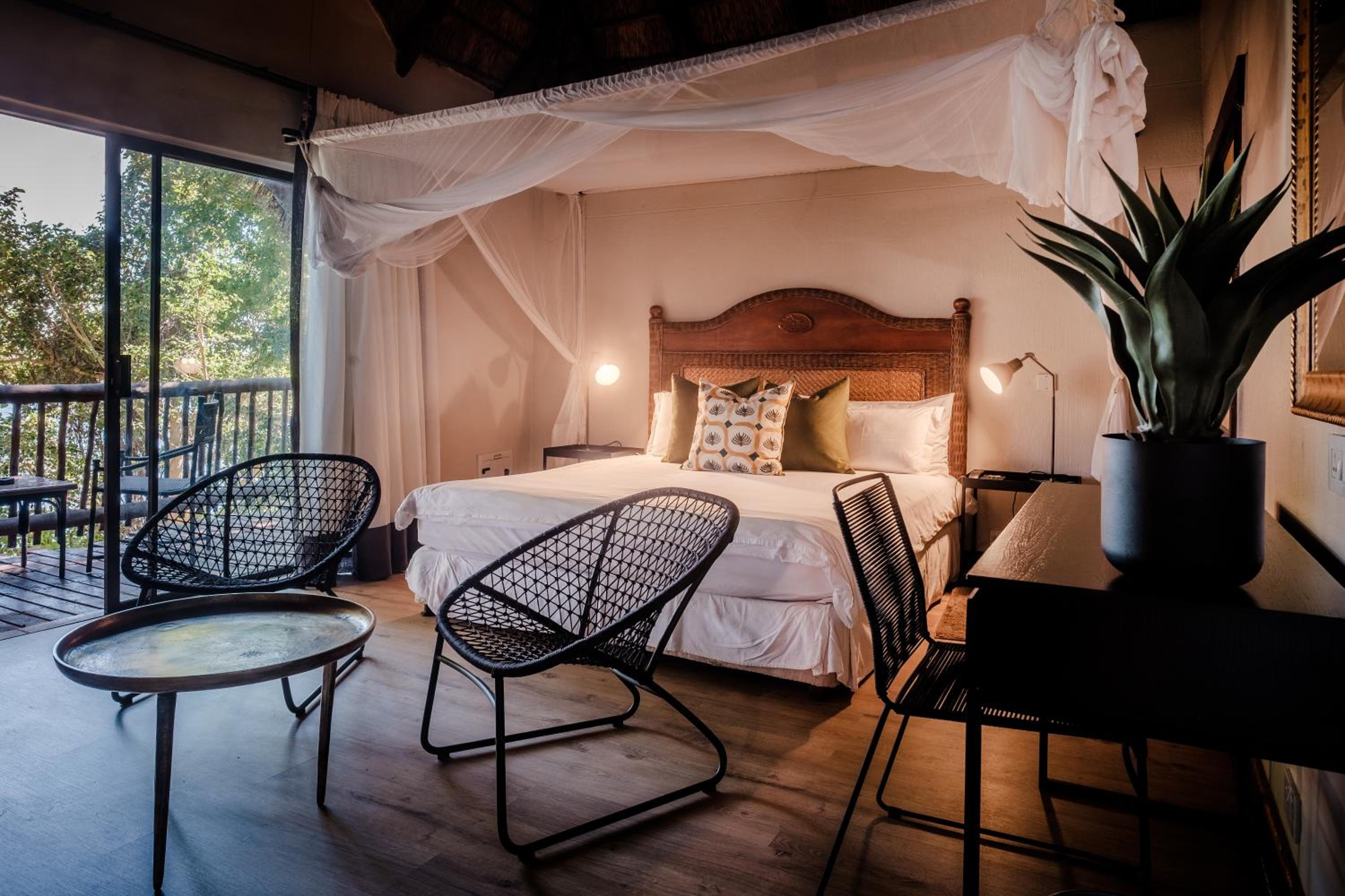 Chobe Marina Lodge