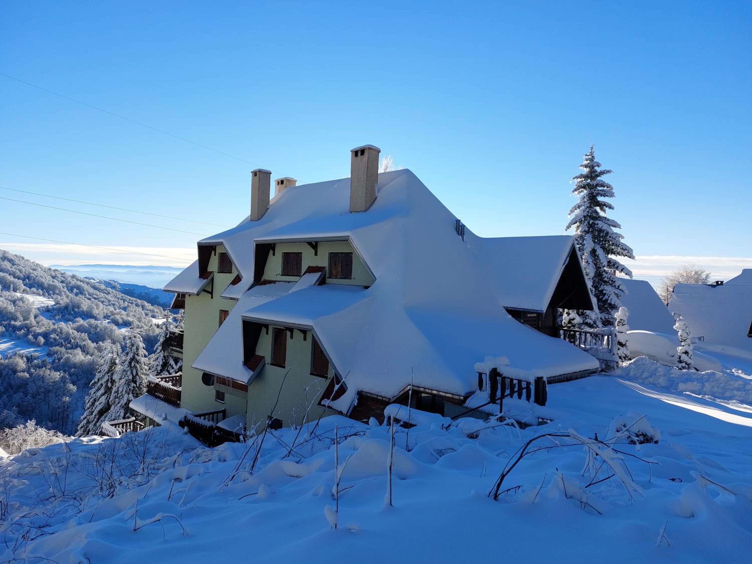 Apartman "ZIMSKA ZVEZDA" Kopaonik view 2