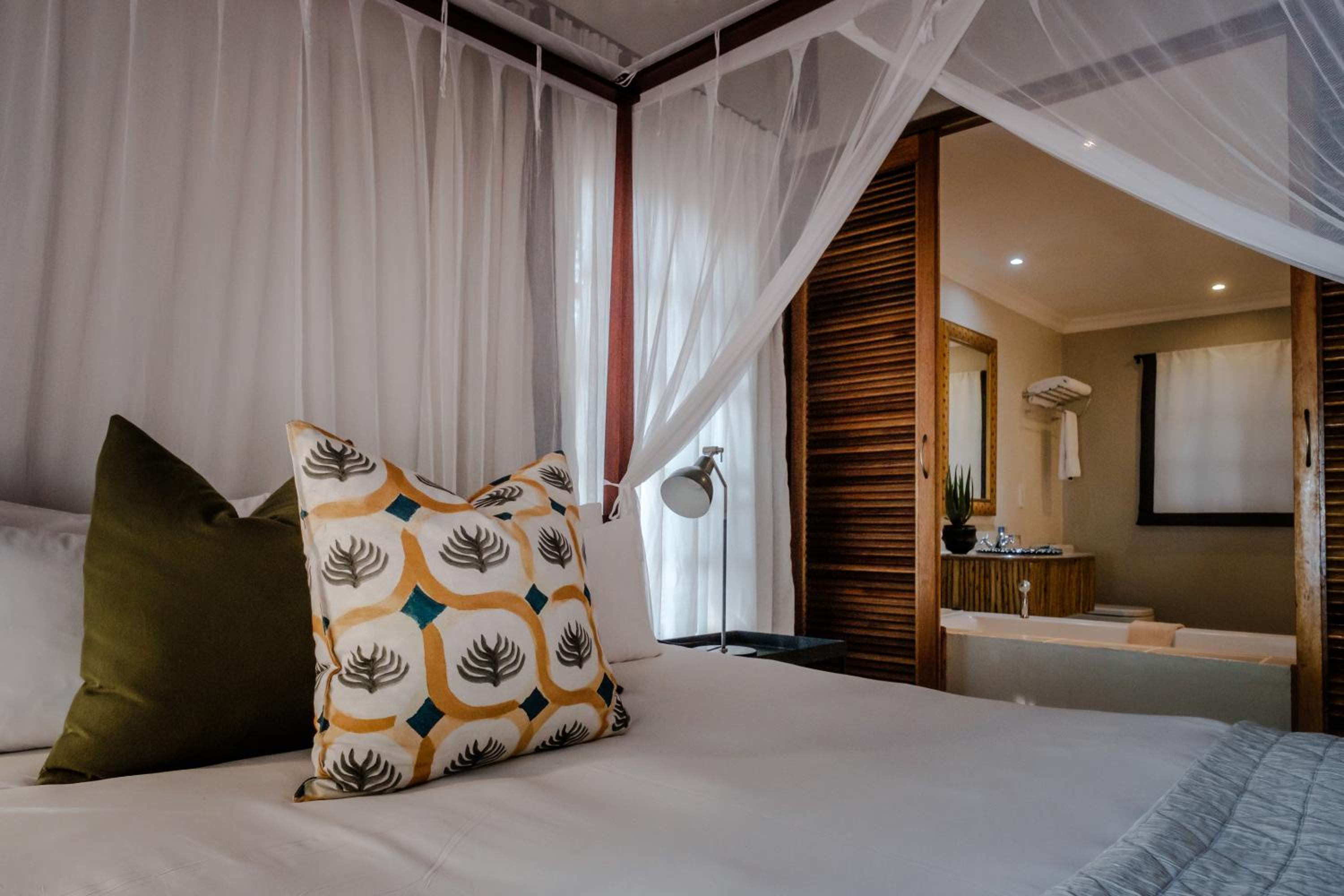 Chobe Marina Lodge