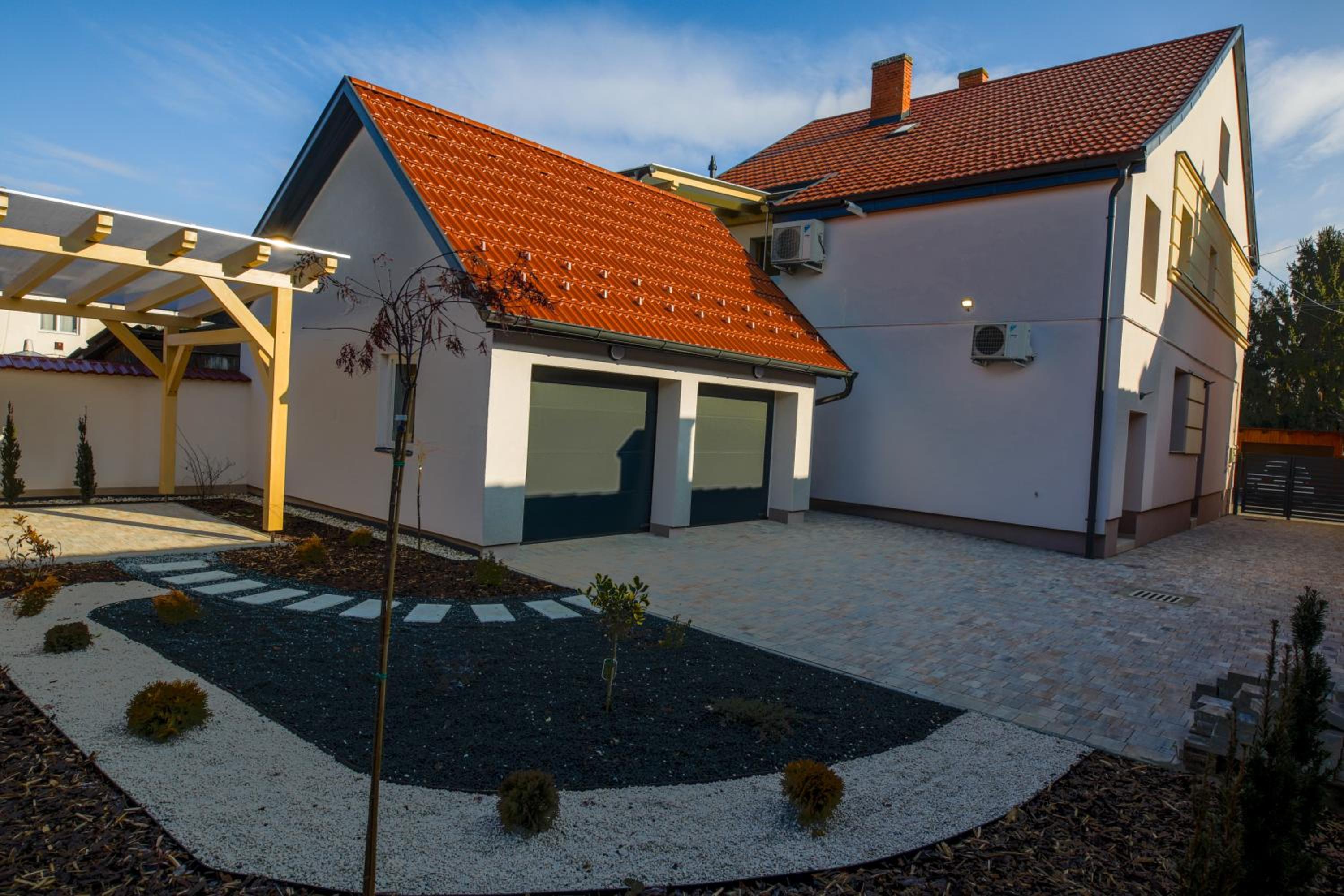 Pater Apartman