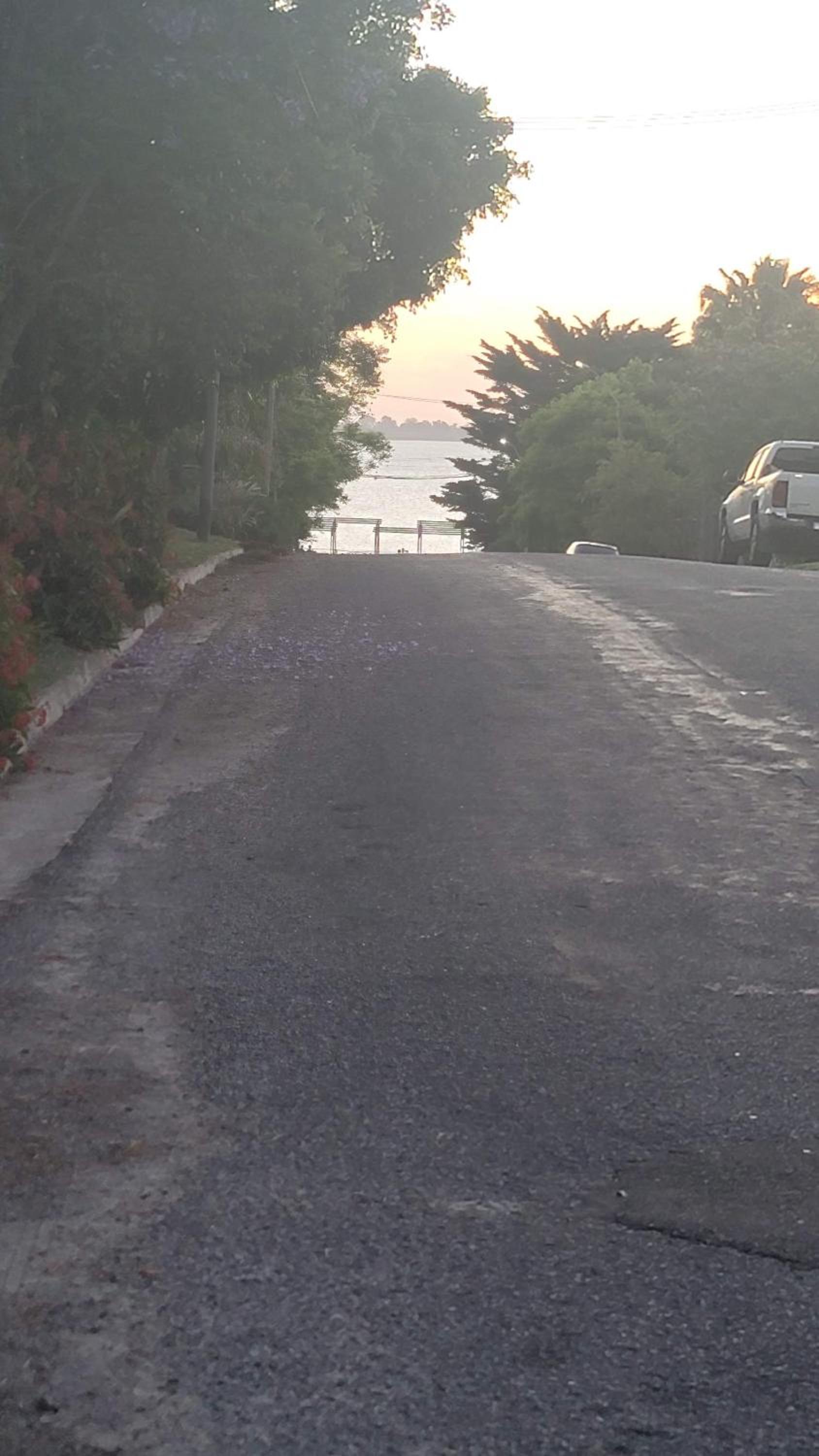 Preciosa casa en la tranquilidad de Colonia Relájate con toda la familia donde la tranquilidad se respira - A una cuadra de la mejor zona de la rambla de C