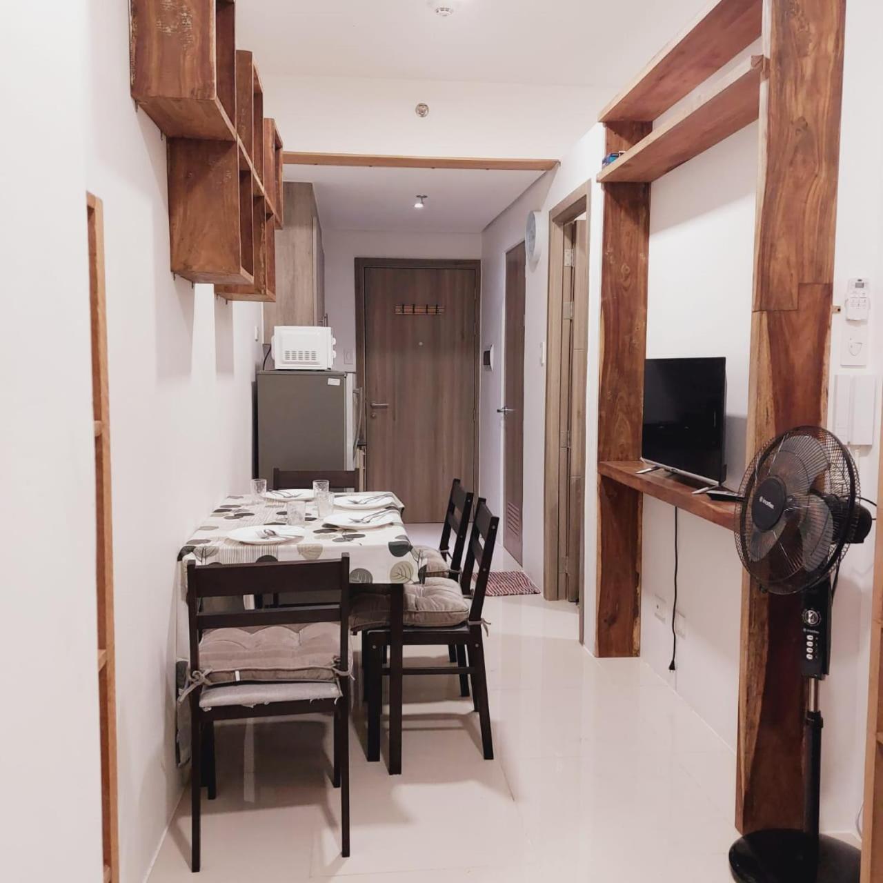 One Bedroom Condo Unit Fame Residences view 2