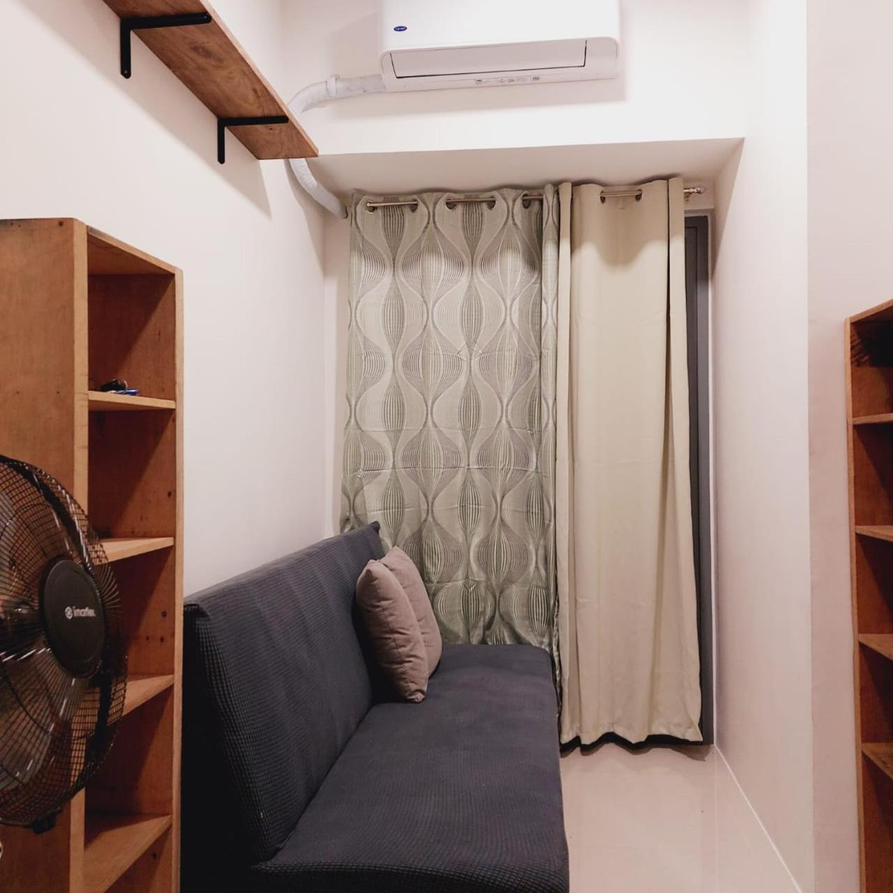 One Bedroom Condo Unit Fame Residences view 4