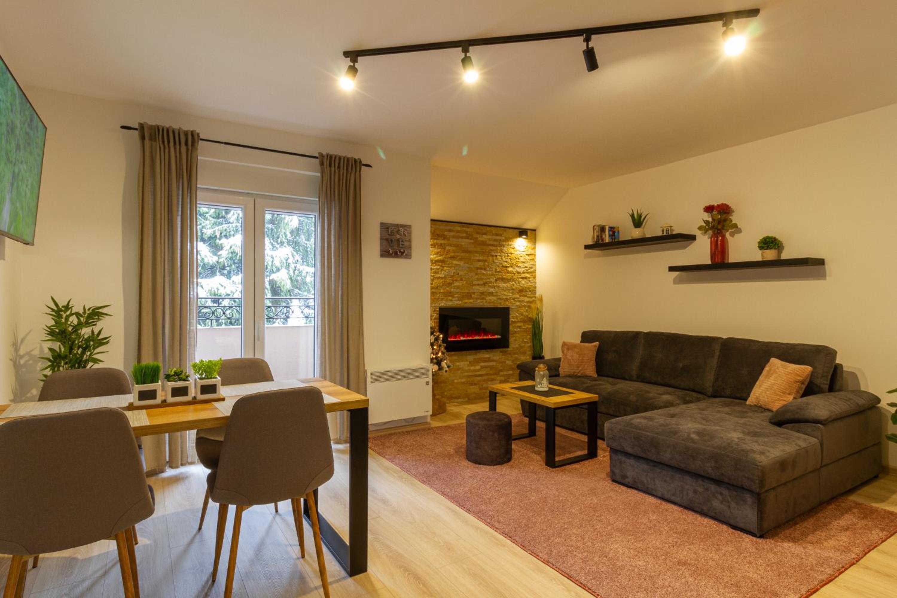Ema apartman - Zlatar view 2