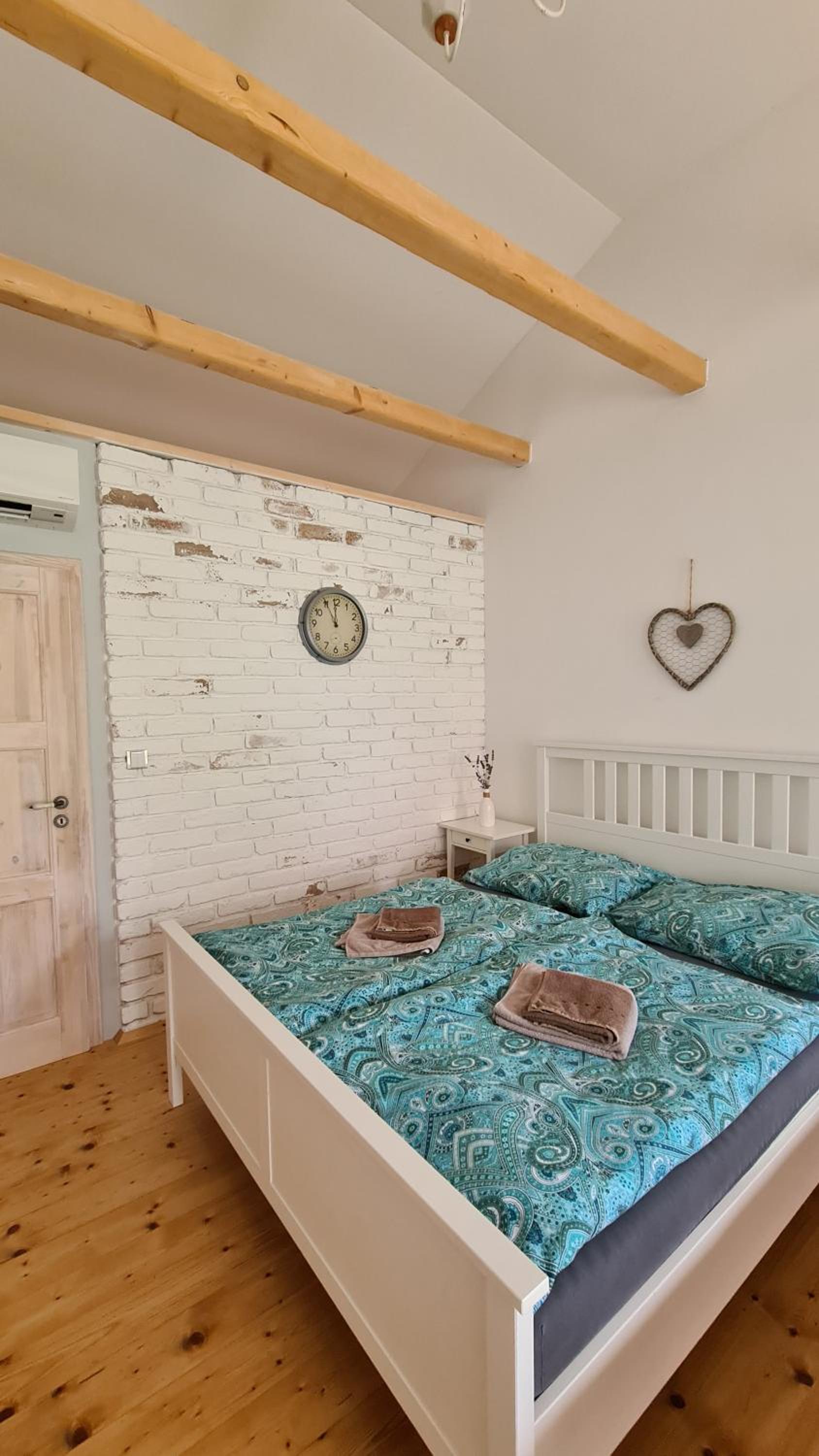 La Bobul Apartments