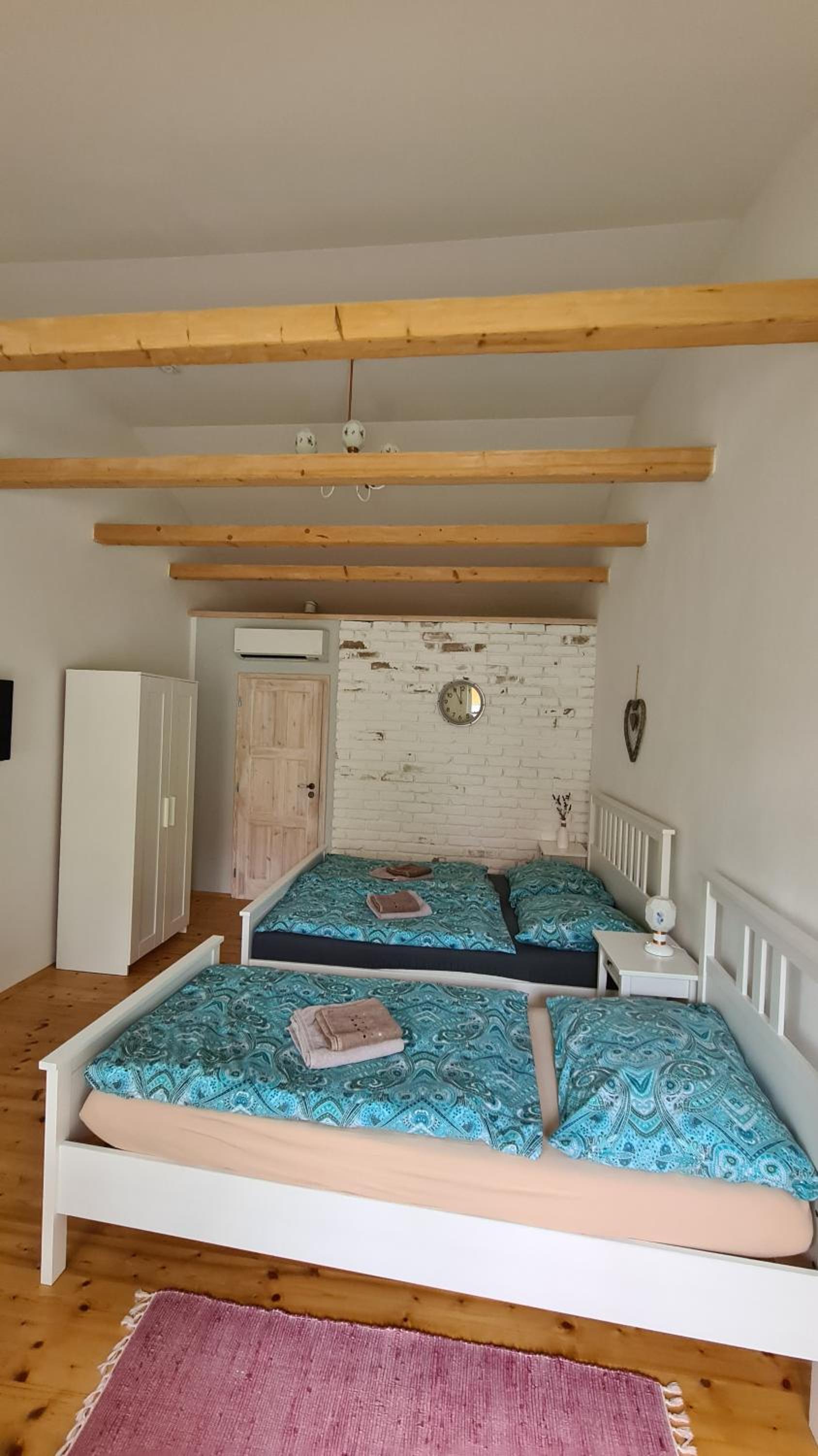 La Bobul Apartments