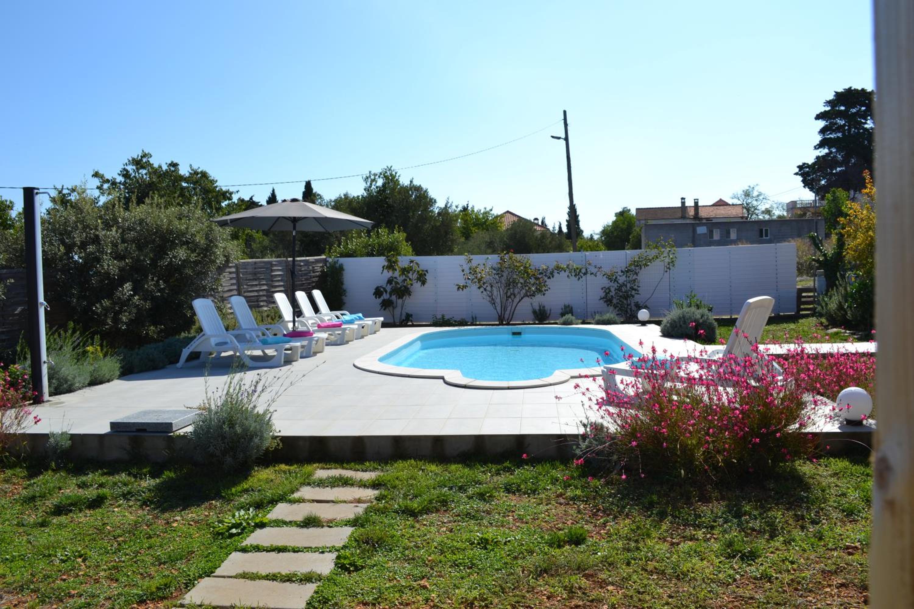 holiday home on DUGI OTOK - OTOK view 5