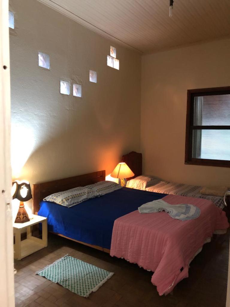 Casa da Fazenda- no bosque com lareira e banheira