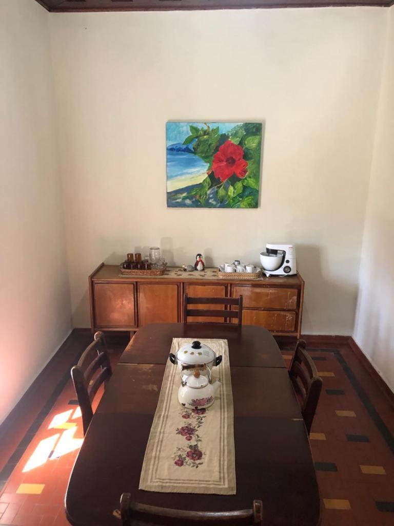 Casa da Fazenda- no bosque com lareira e banheira