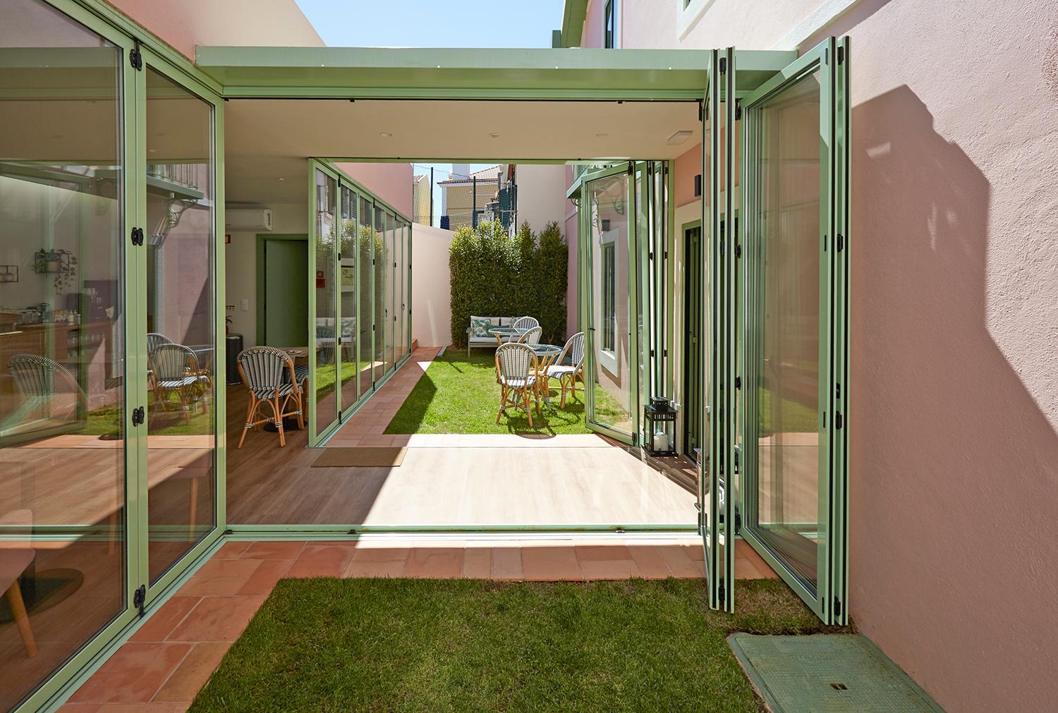 Sintra Green Chalet Bed & Breakfast - Image 2
