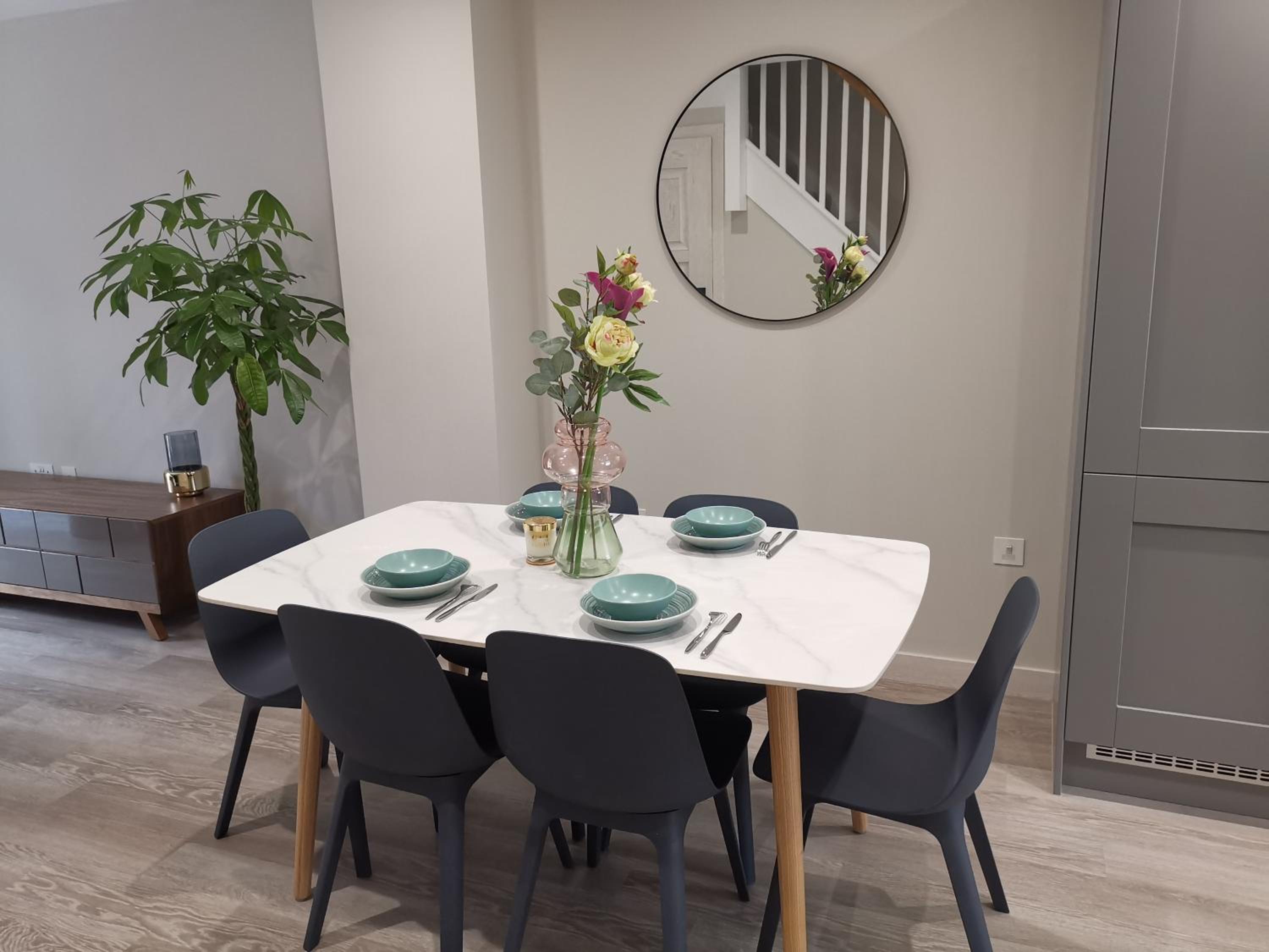 Bournemouth cottage 6mins from beach, free parking