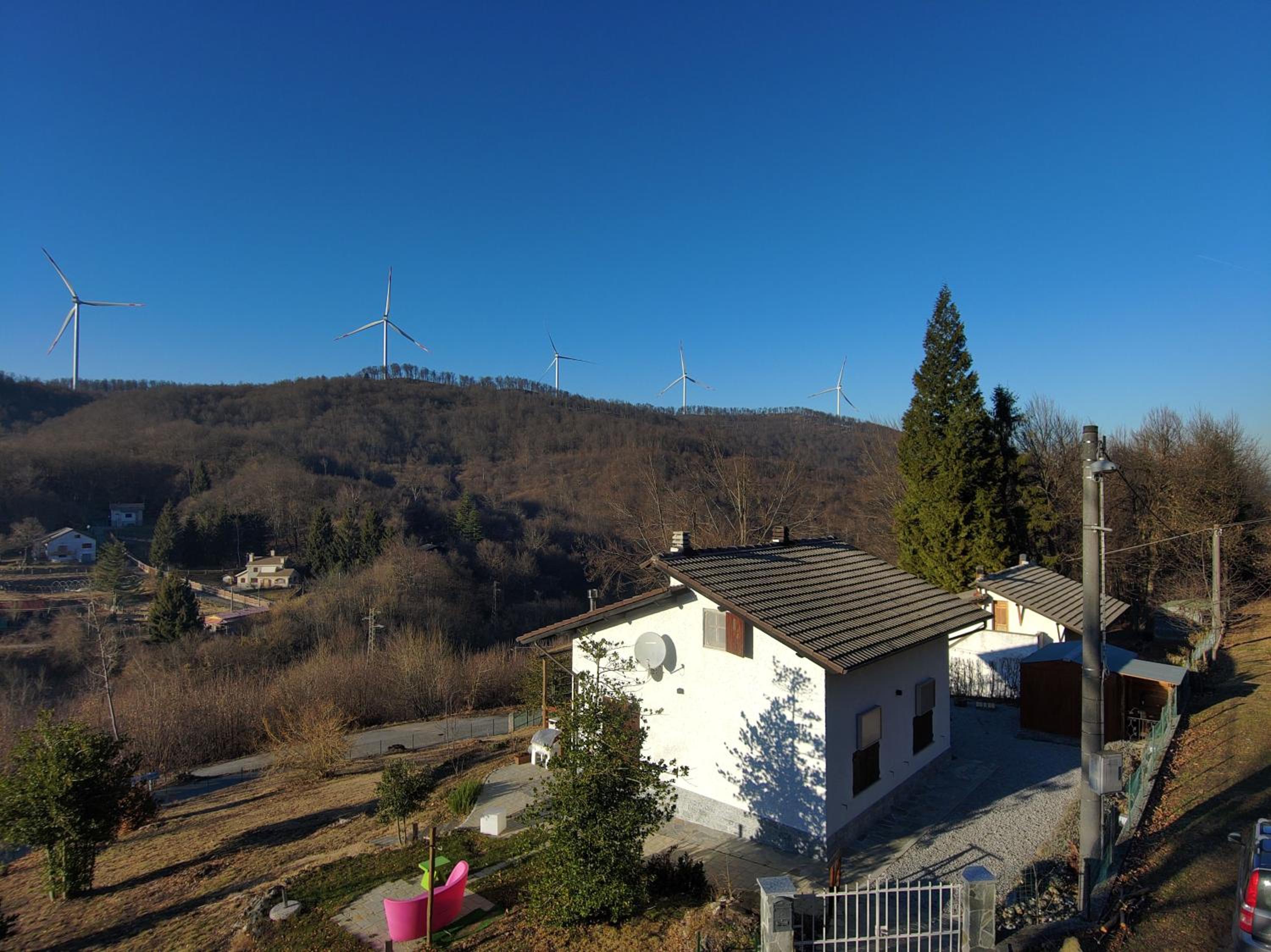 La casetta di Kamma & Niels a Montenotte view 4