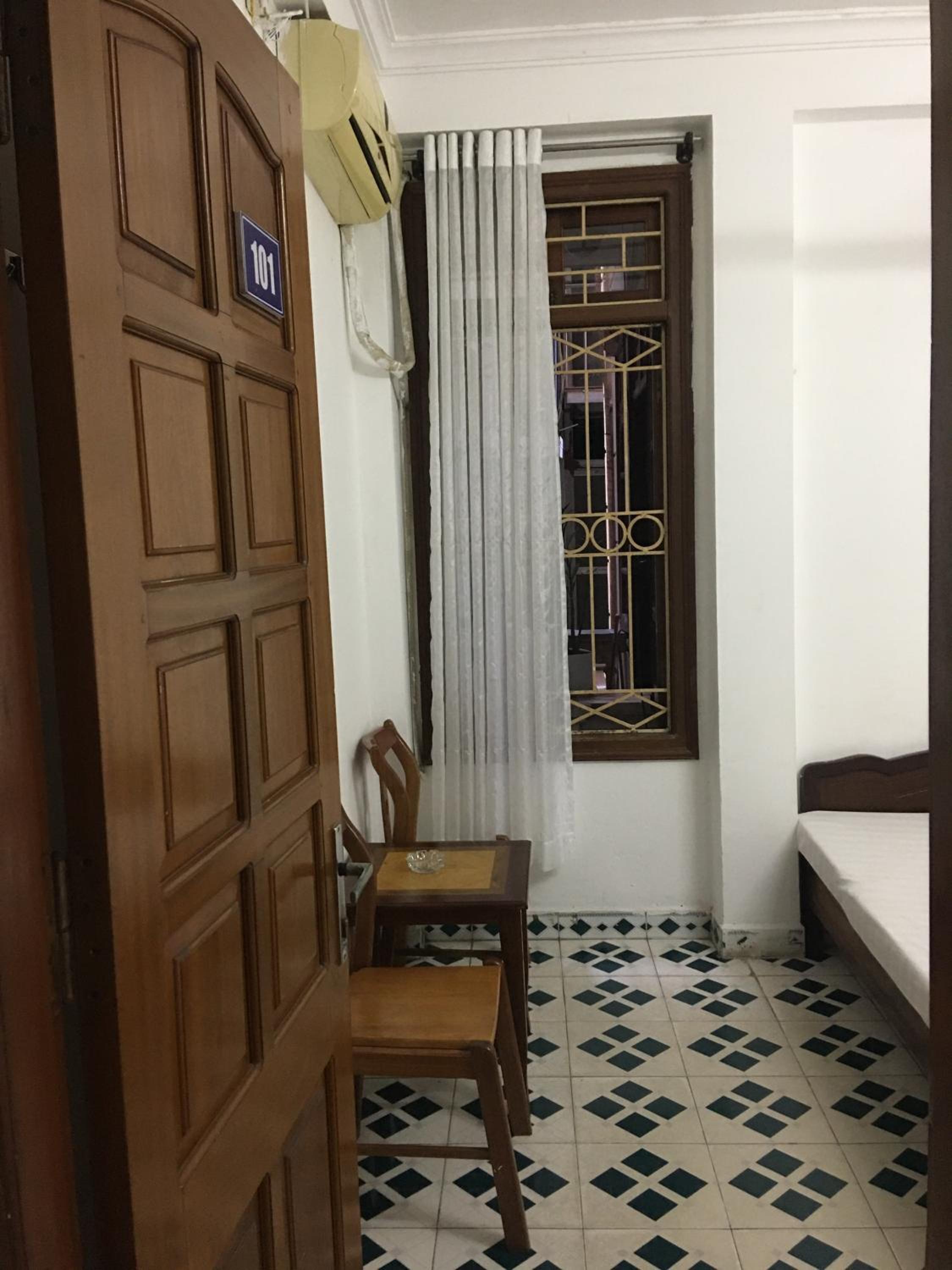 NHÀ NGHỈ THÀNH THU