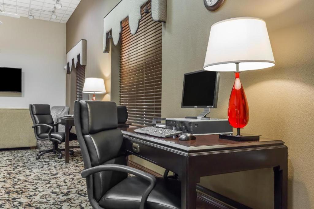 Lake Buenavista Apartments close to Disney