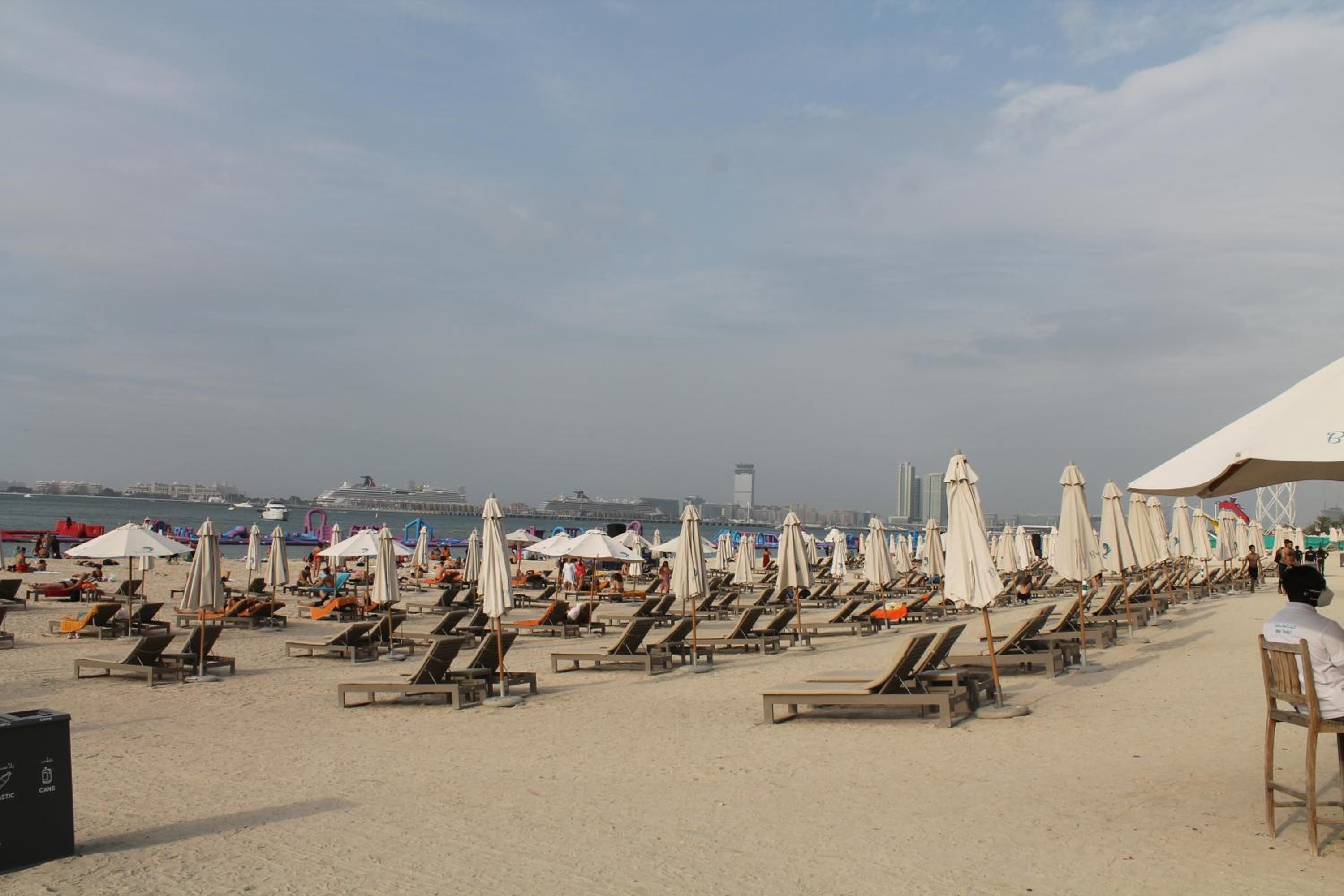 Newly furnished One Bedroom Apartment next to Metro & Beach in Marina Residence